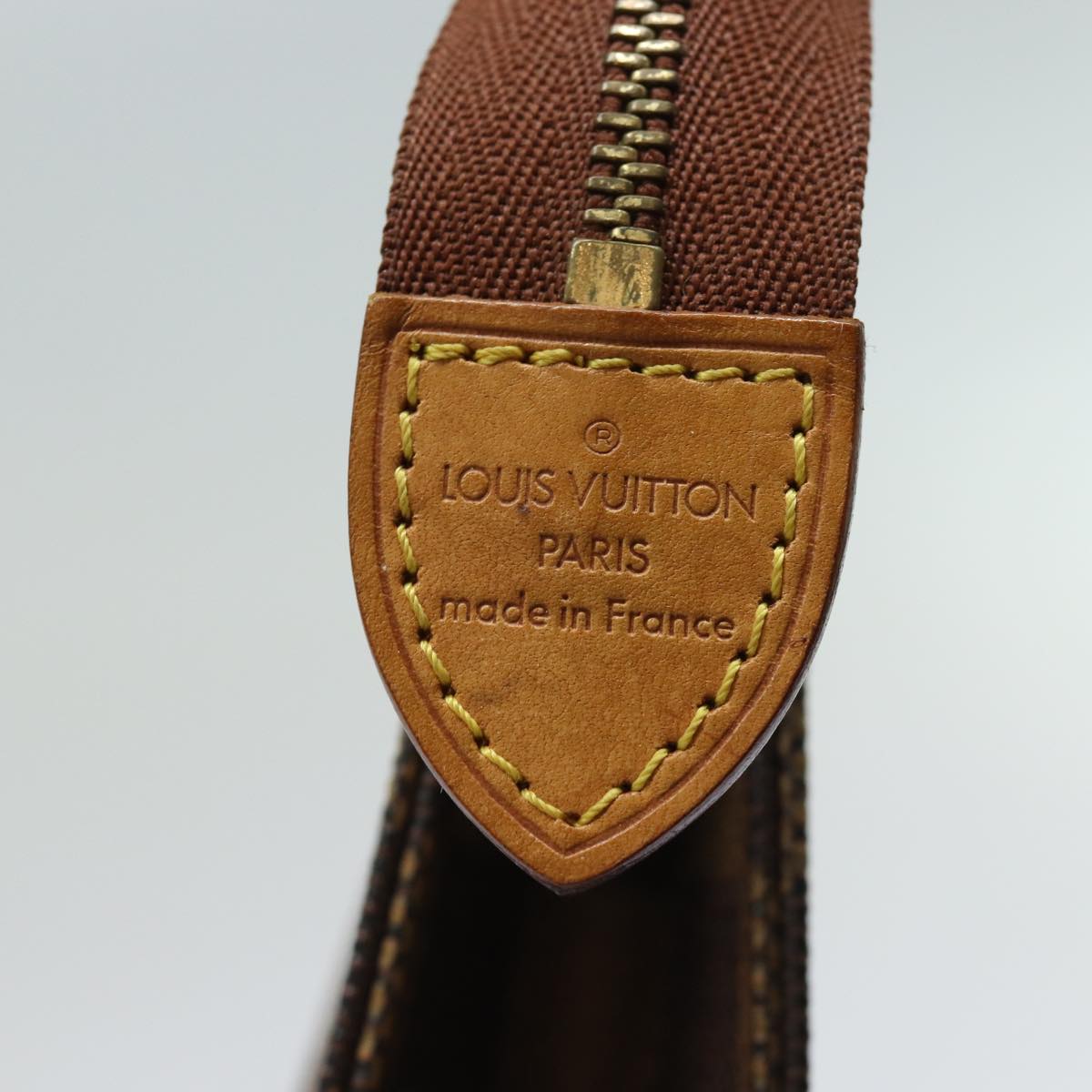 LOUIS VUITTON Damier Ebene Poche Toilette 26 Pouch N47543 LV 83503