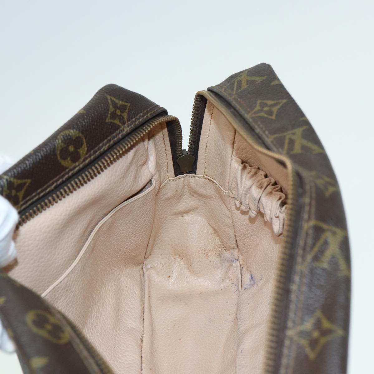 LOUIS VUITTON Monogram Trousse Toilette 28 Clutch Bag M47522 LV 83781