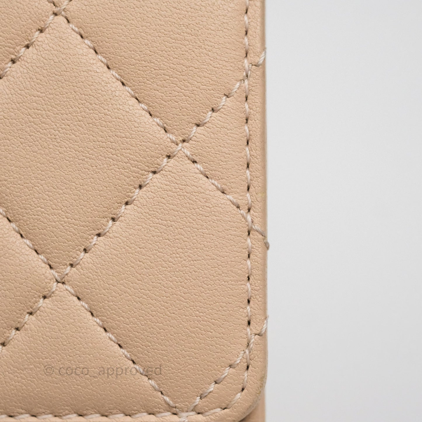 Chanel Chic Pearls Flap Quilted Beige Pink Goatskin Aged Gold Hardware
