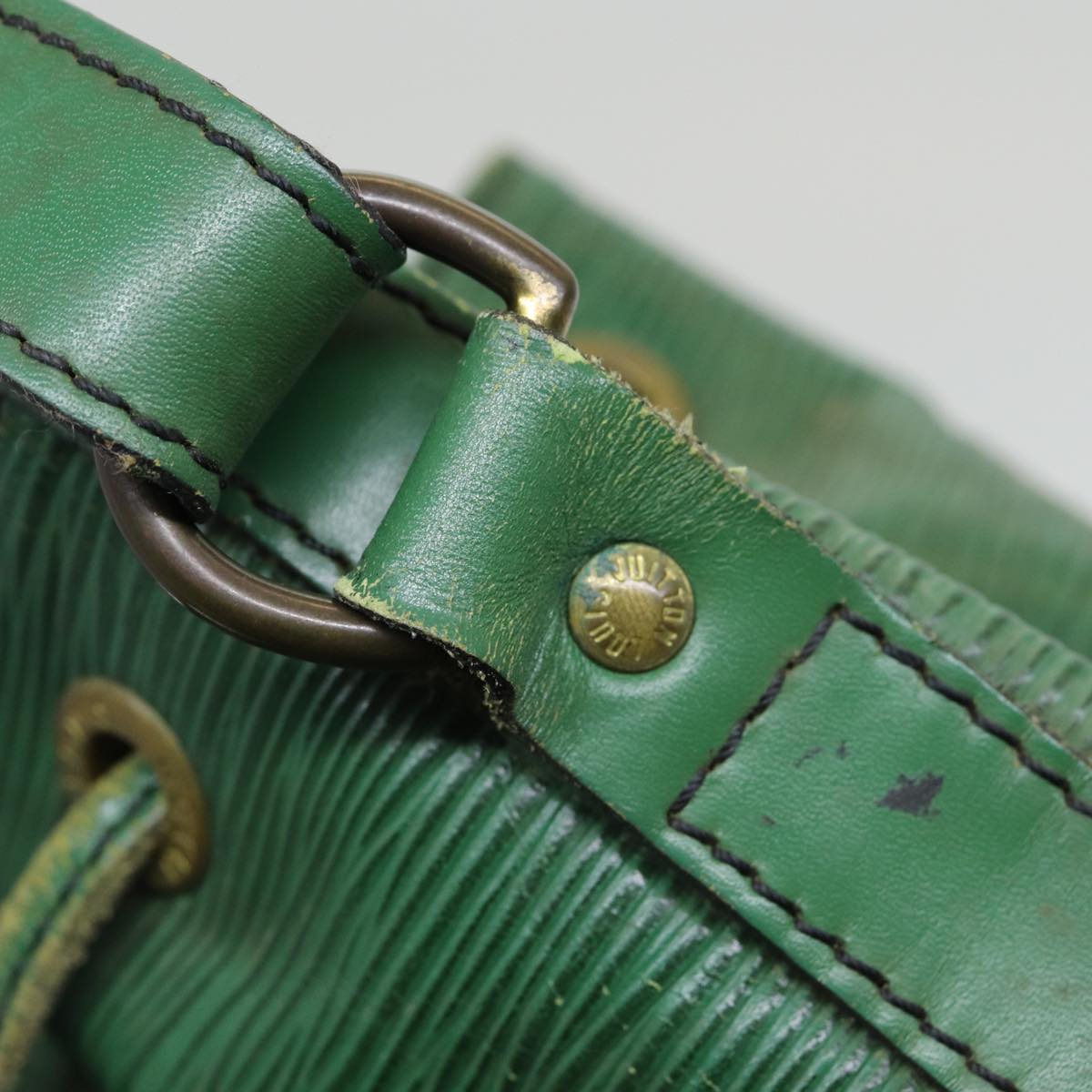 LOUIS VUITTON Epi Petit Noe Shoulder Bag Green M44102 LV 83994