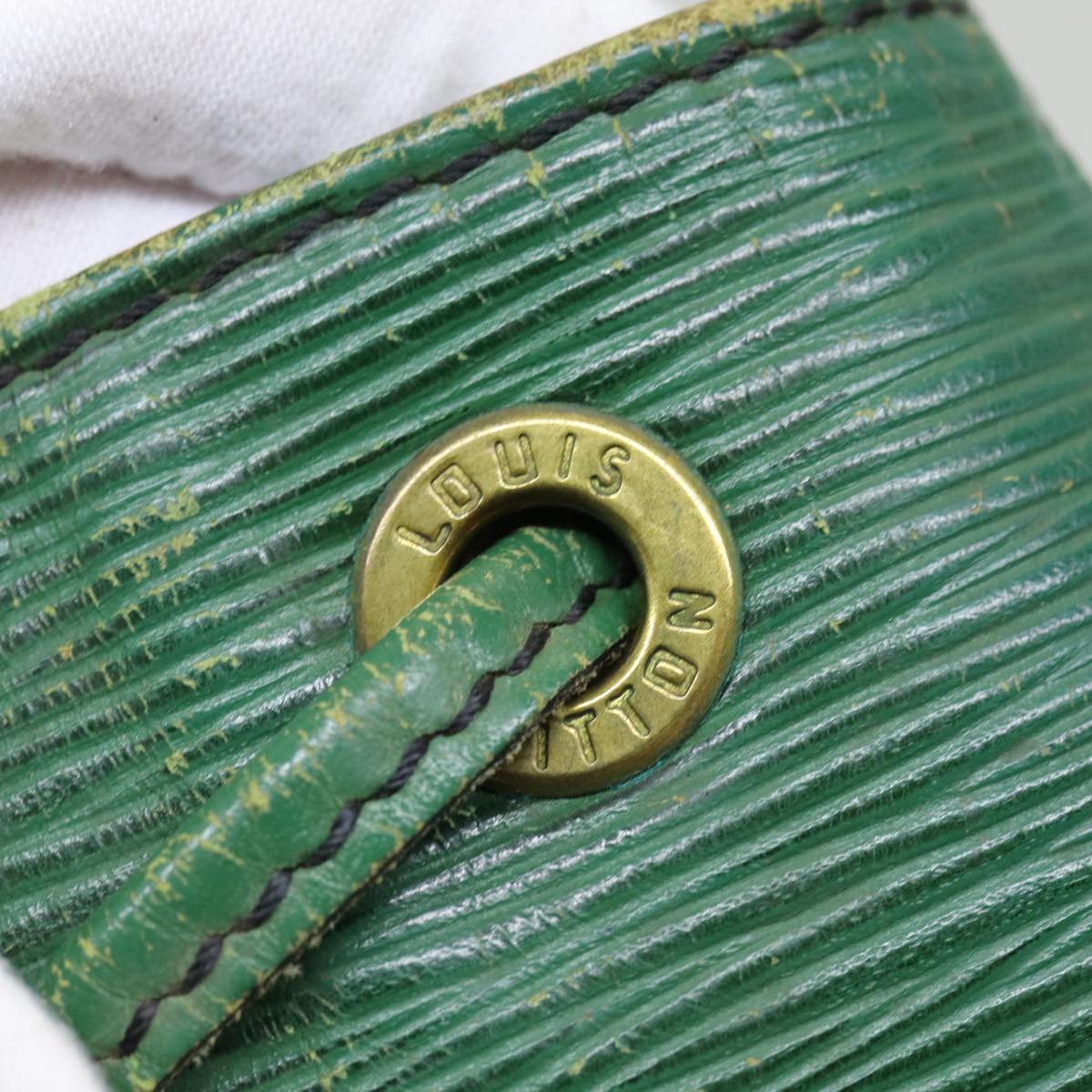 LOUIS VUITTON Epi Petit Noe Shoulder Bag Green M44102 LV 83994