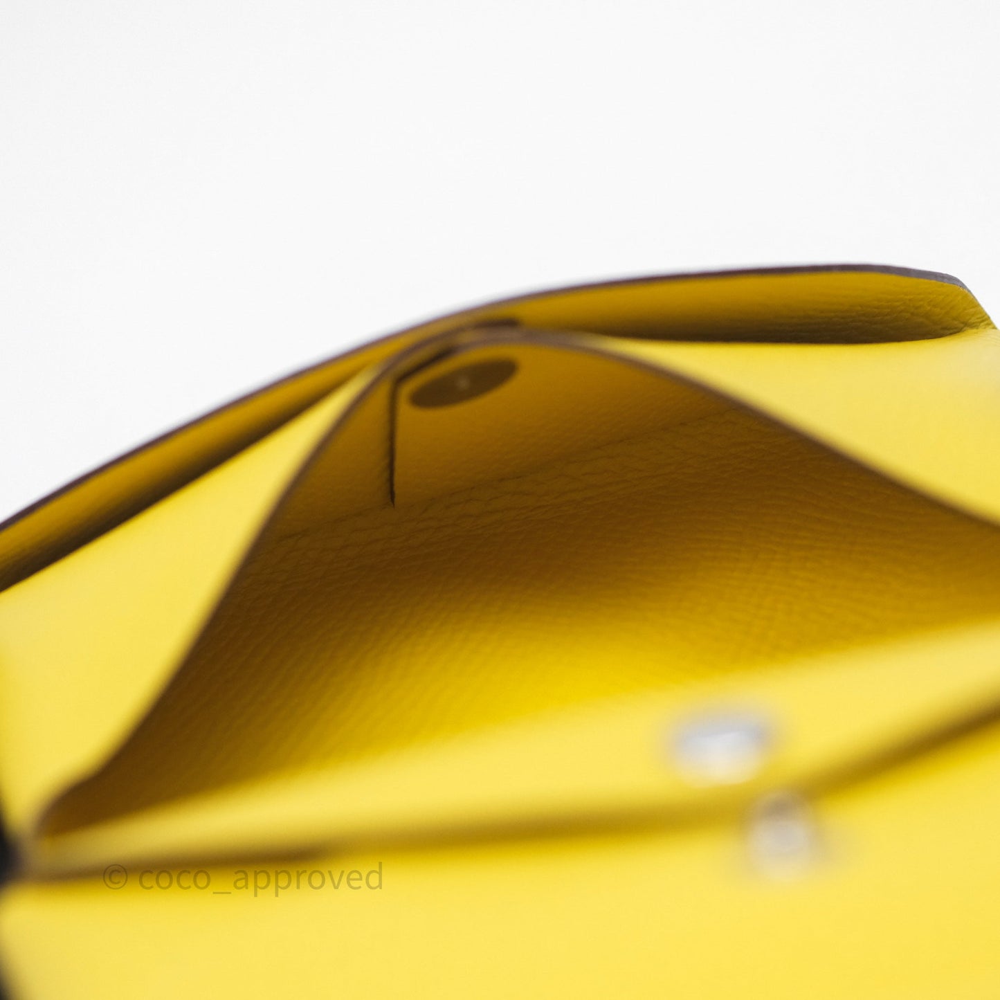 Hermès Calvi Duo Compact Card Holder Jaune de Naples 9O Epsom