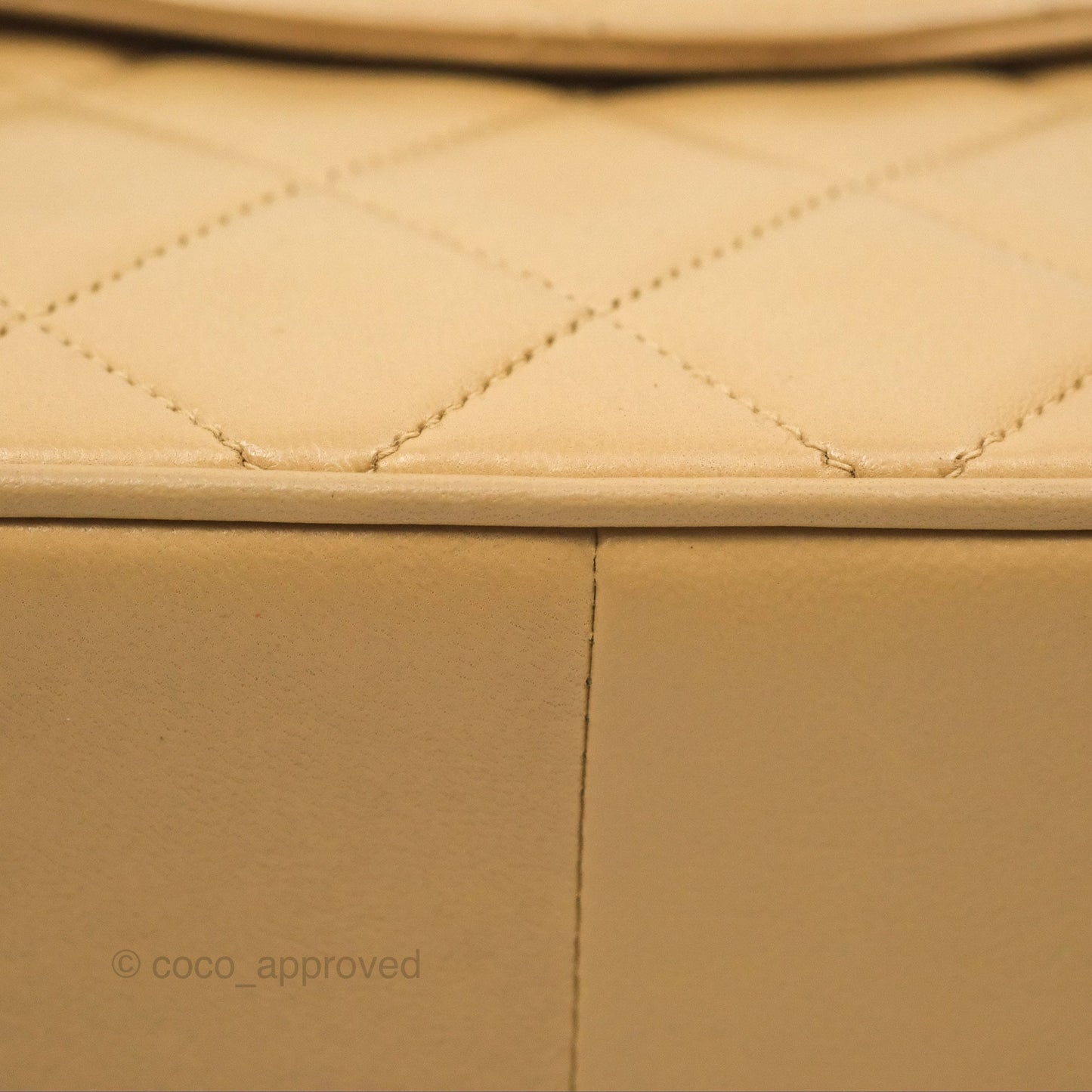 Chanel Vintage Flap Bag Beige Lambskin Gold Hardware