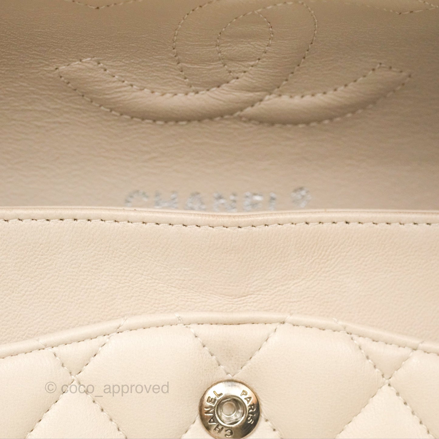 Chanel Classic M/L Medium Flap Quilted Pale Beige Lambskin Gun Metal