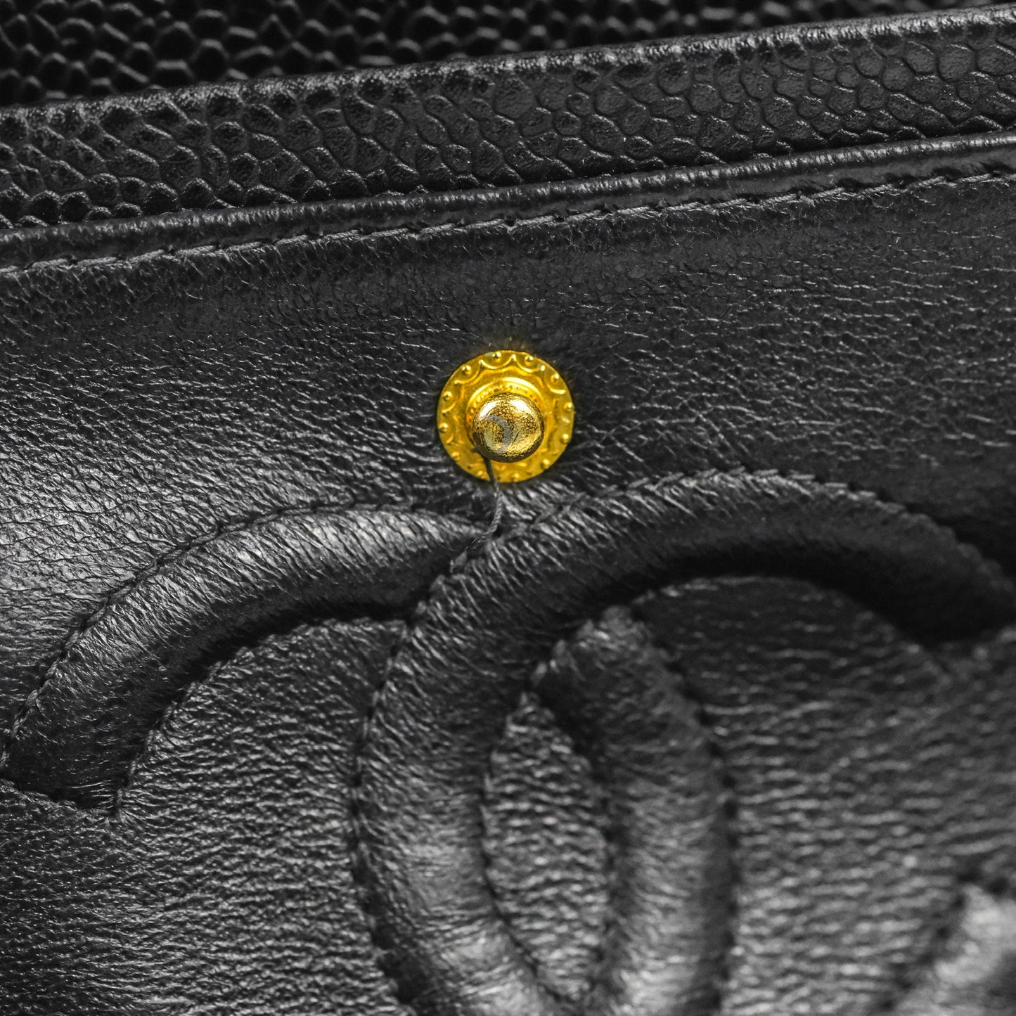 Chanel Vintage Classic Small S/M Flap Black Caviar 24K Gold Hardware