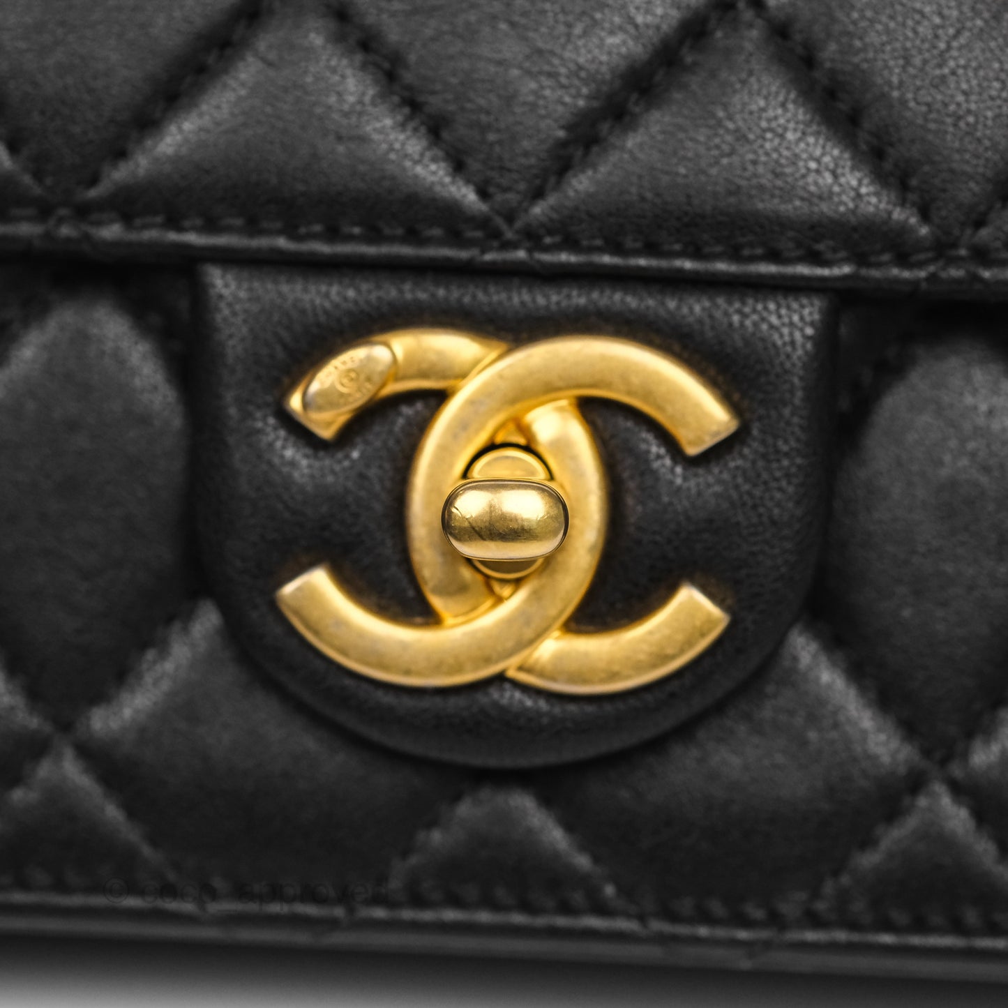 Chanel Small Chic Pearls Flap Quilted Black Goatskin Aged Gold Hardware
