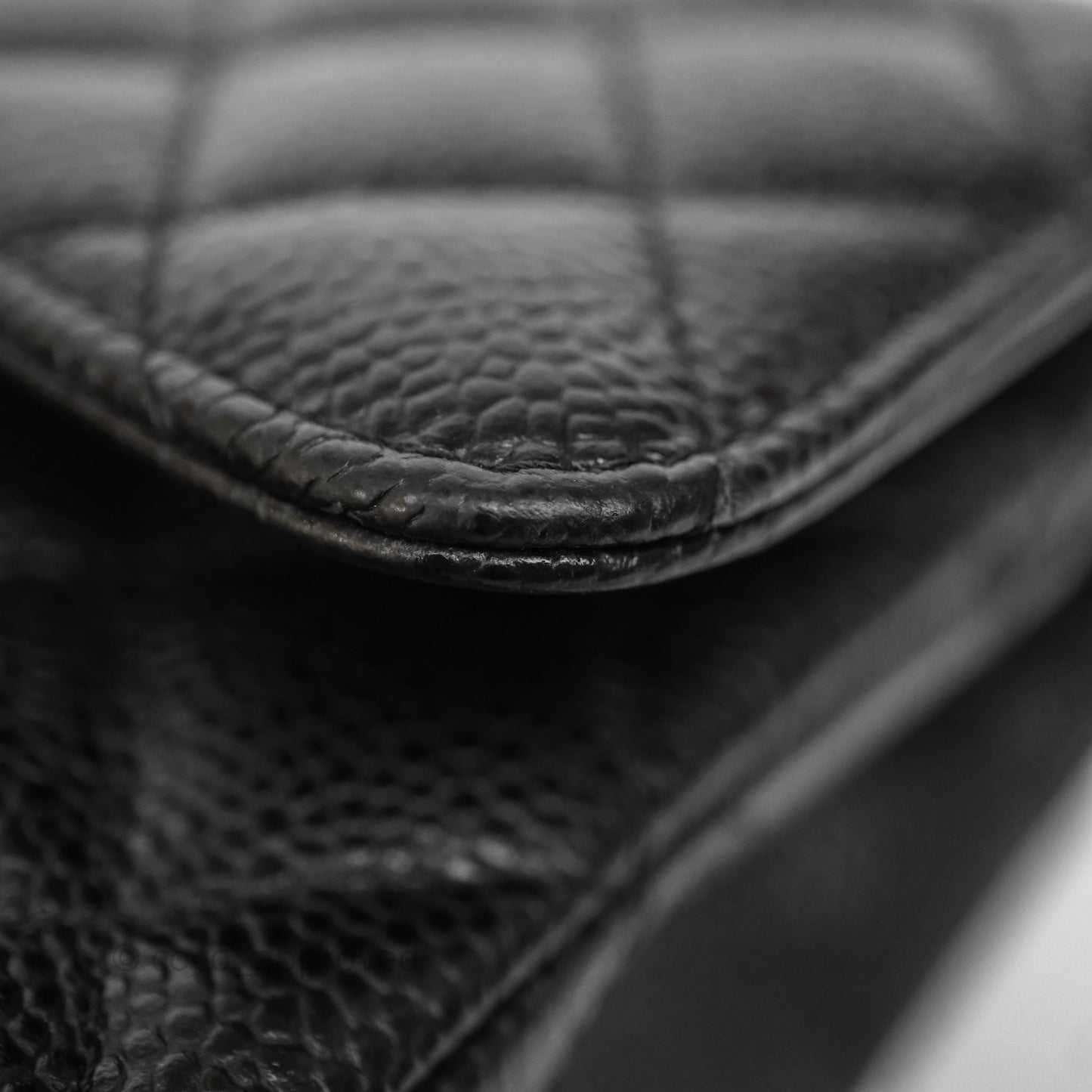 Chanel Classic M/L Medium Flap Quilted Black Caviar Gold Hardware