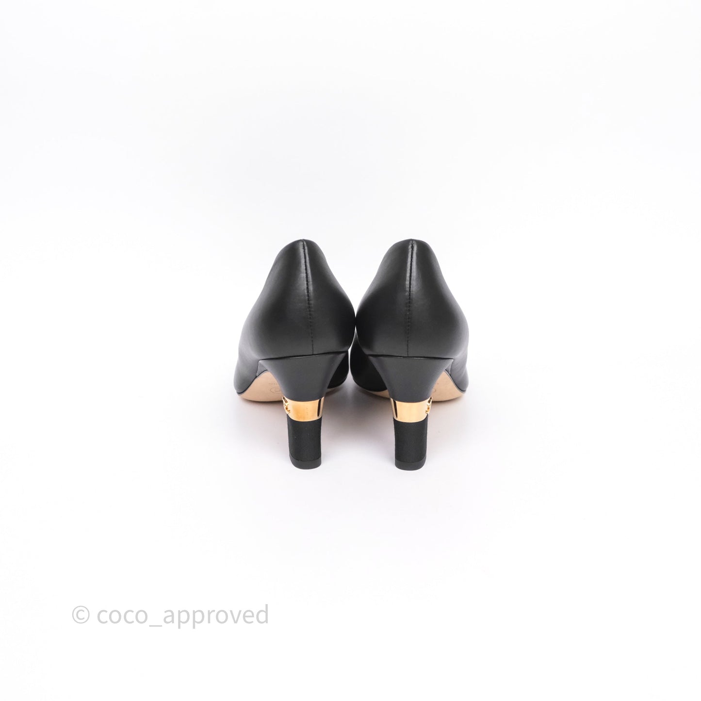 Chanel CC Cap Toe Pumps Heels Black Lambskin Size 38