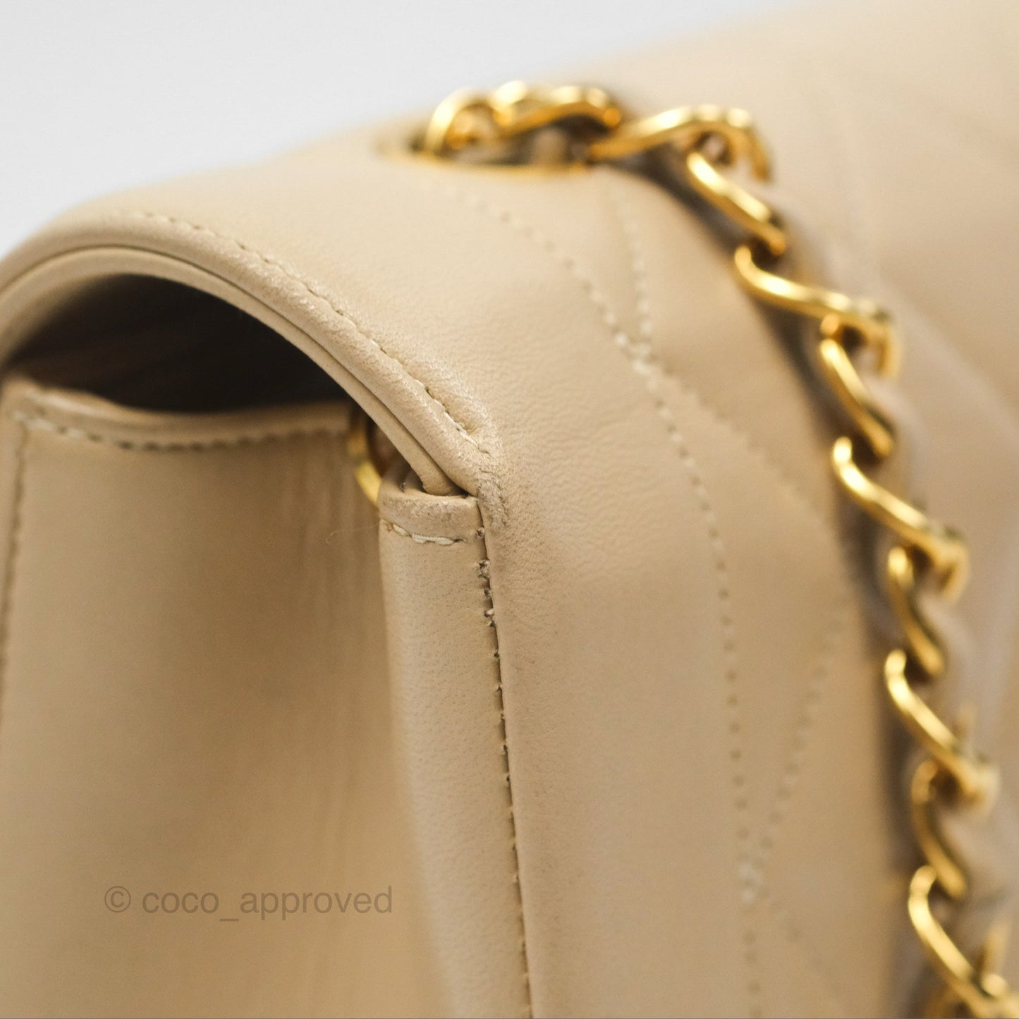 Chanel Vintage Small Quilted Classic Diana Flap Bag Beige Lambskin 24K Gold Hardware