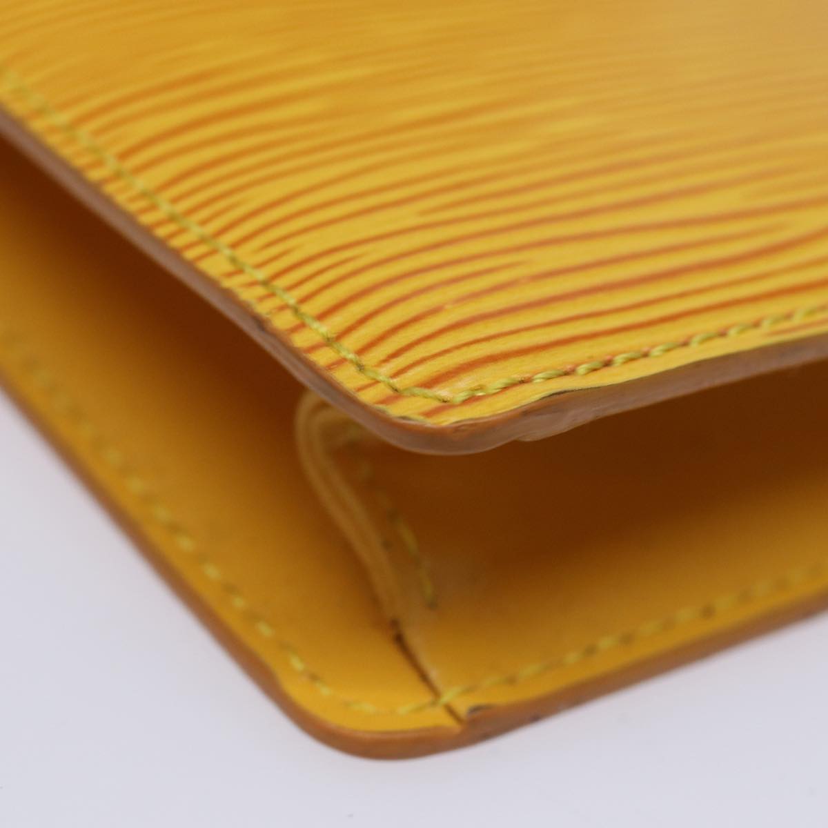 LOUIS VUITTON Epi Poche Toilette 15 Pouch Yellow LV 84125