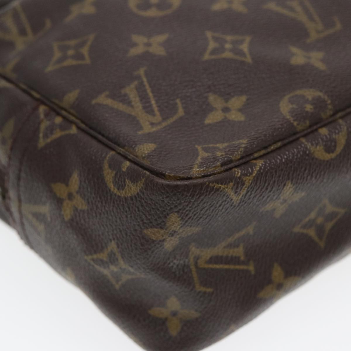 LOUIS VUITTON Monogram Trousse Toilette 28 Clutch Bag M47522 LV 84144