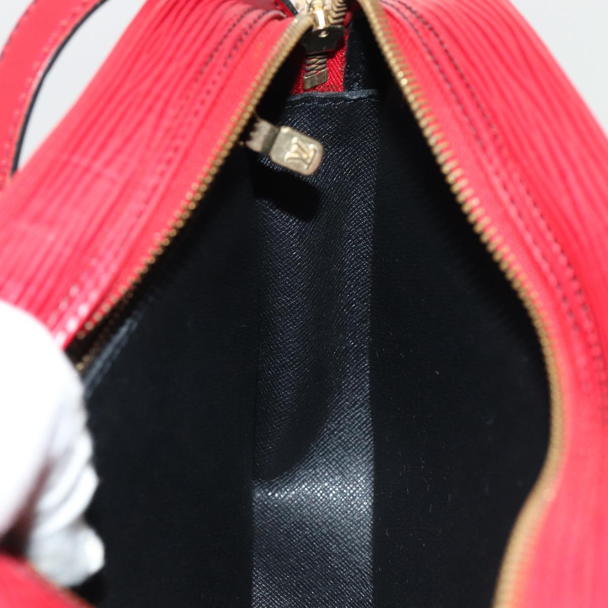 LOUIS VUITTON Epi Jeune Fille MM Shoulder Bag Red M52157 LV 84265