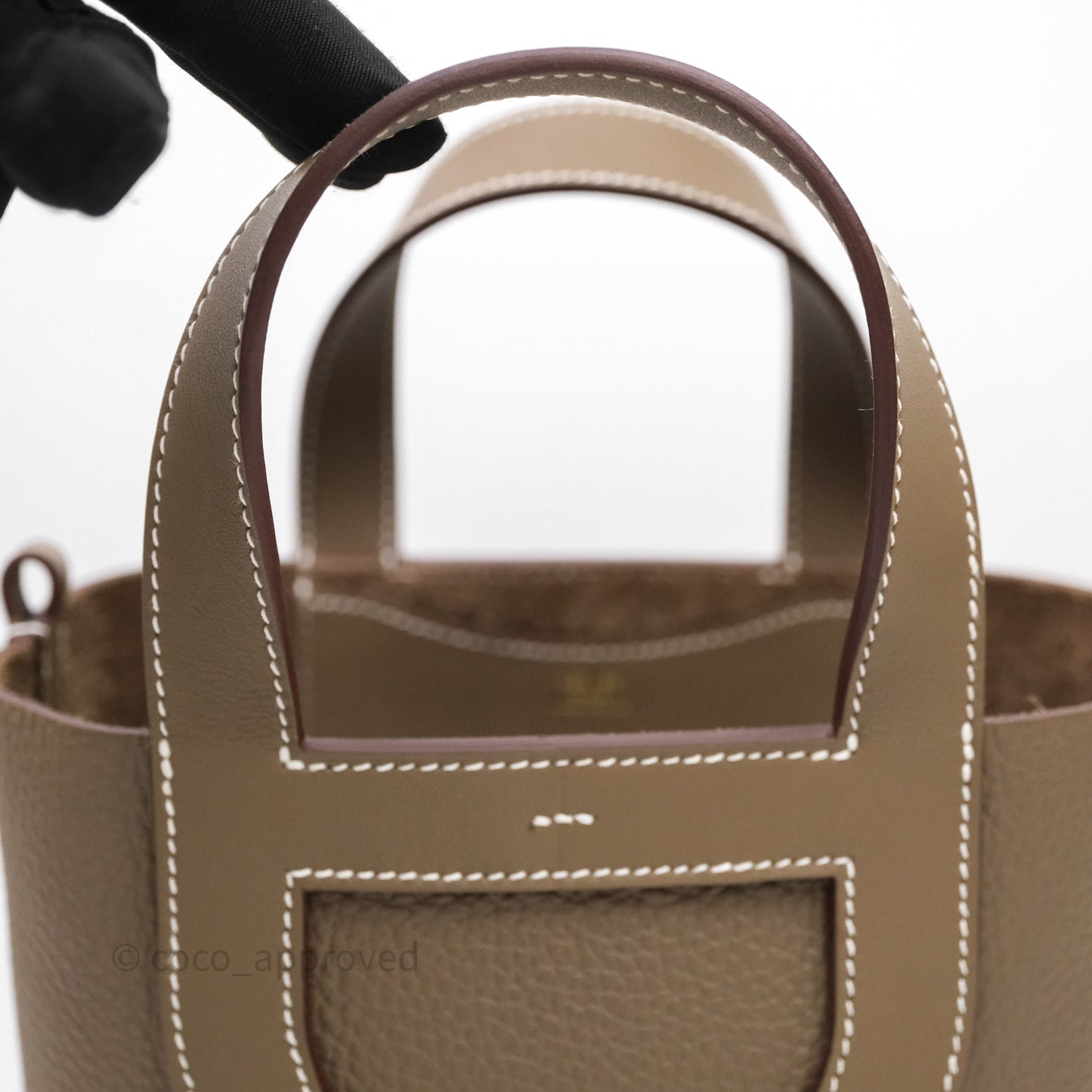 Hermès In-The-Loop 18 Etoupe Taurillon Clemence Veau Swift Gold Hardware