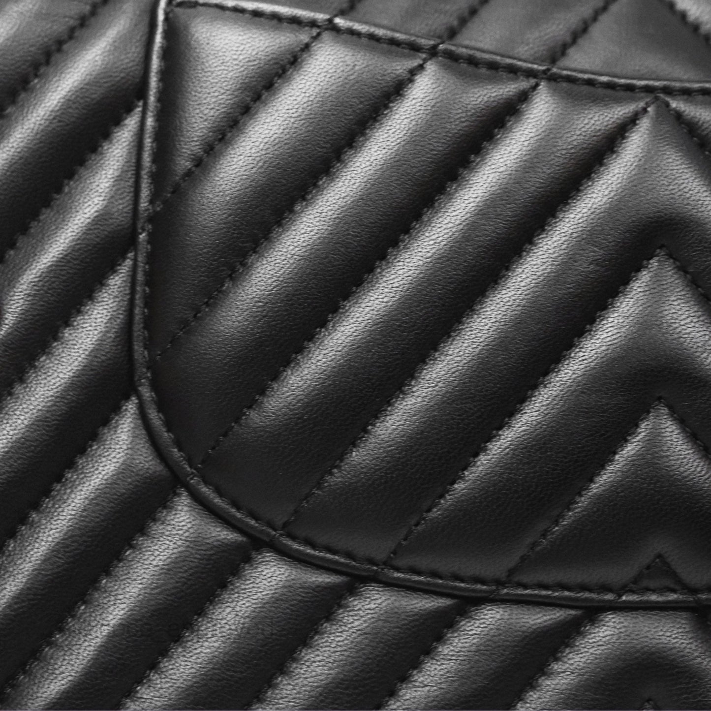 Chanel Classic M/L Medium Chevron Double Flap Black Lambskin Gold Hardware