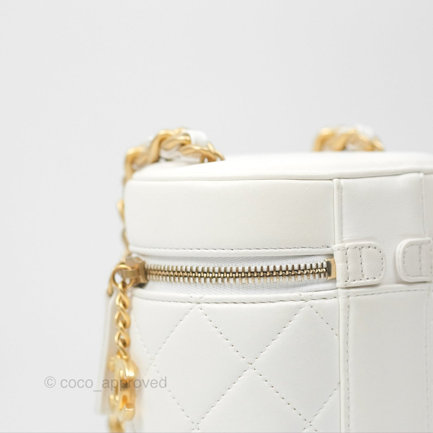 Chanel Vanity Case With Chain Shoulder Bag Quilted Calfskin Leather White