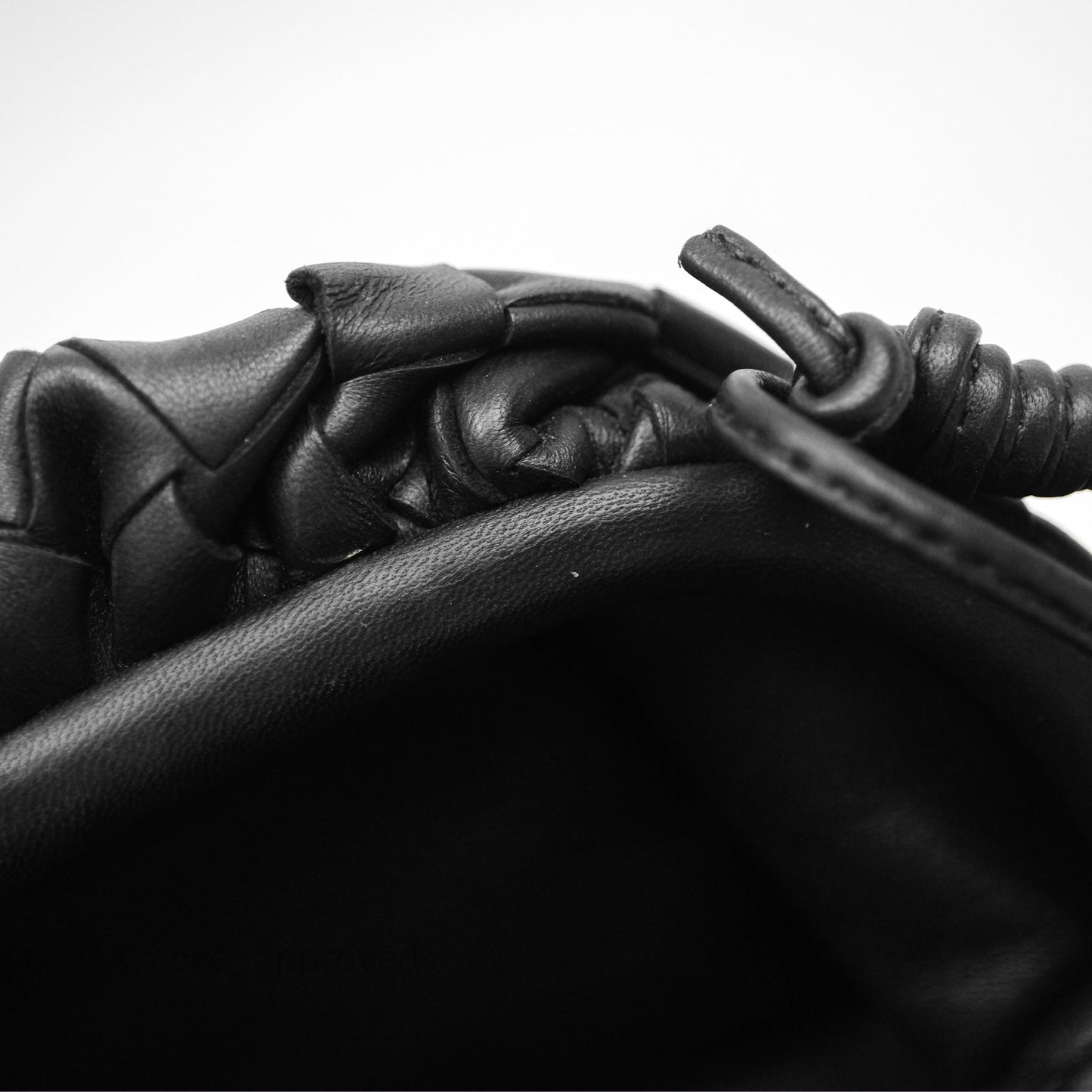 Bottega Veneta Mini Pouch Black Intrecciato Calfskin