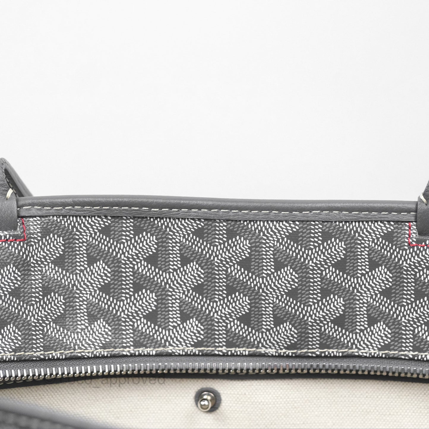 Goyard St Artois Tote MM ⁣⁣⁣⁣⁣⁣⁣⁣⁣⁣⁣⁣⁣⁣⁣⁣⁣⁣⁣⁣Grey Canvas