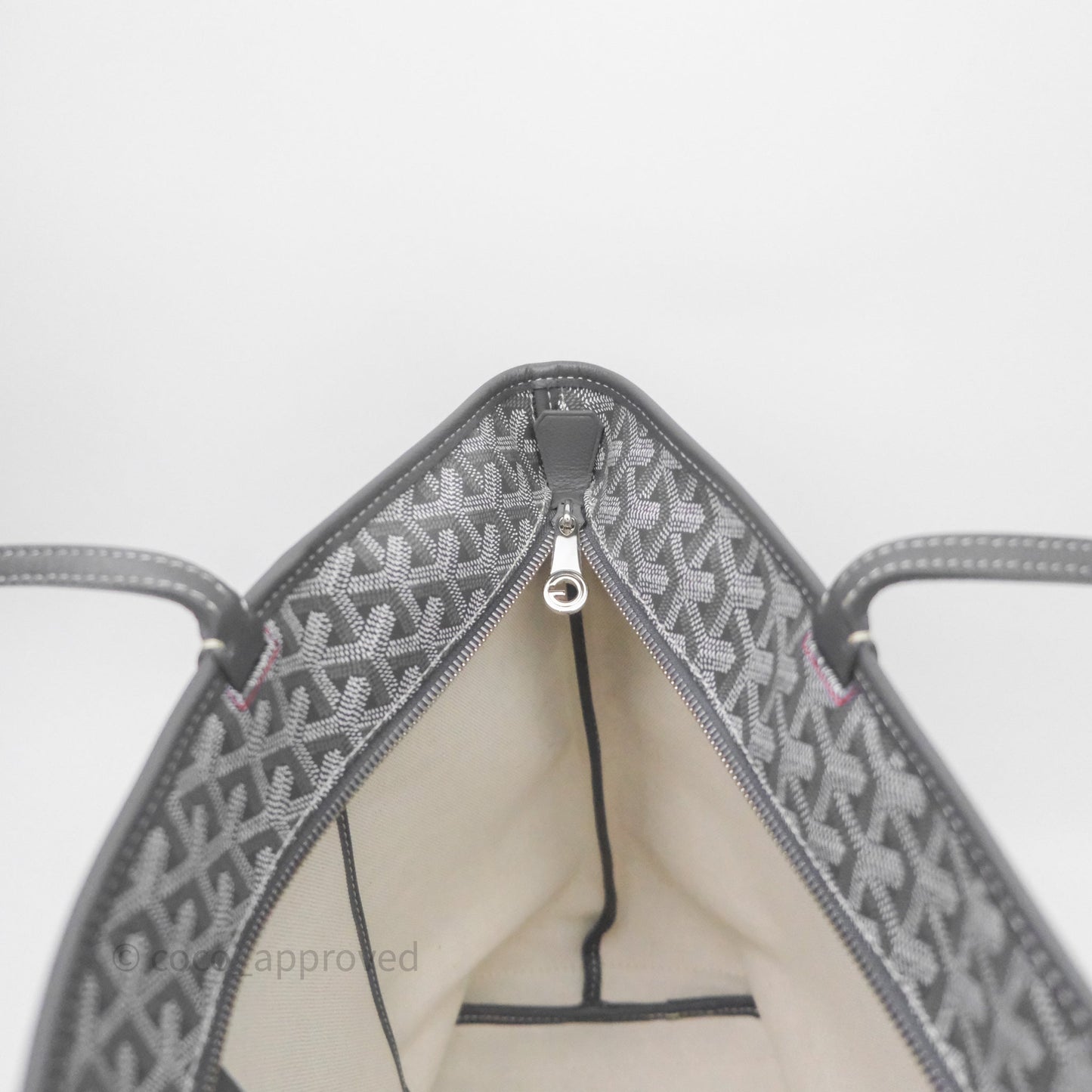 Goyard Artois Tote MM Goyardine Canvas⁣⁣⁣⁣⁣⁣⁣⁣⁣⁣⁣⁣⁣⁣⁣⁣⁣⁣⁣⁣ Grey