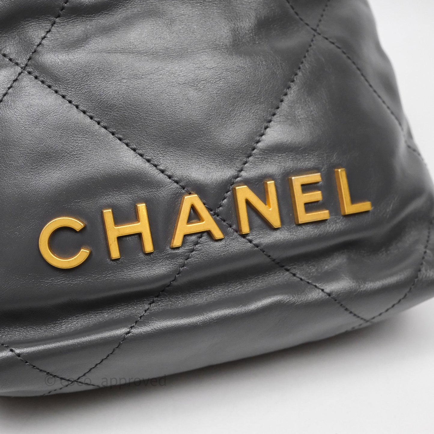 Chanel 22 Mini Bag Dark Grey Shiny Crumpled Calfskin Aged Gold Hardware