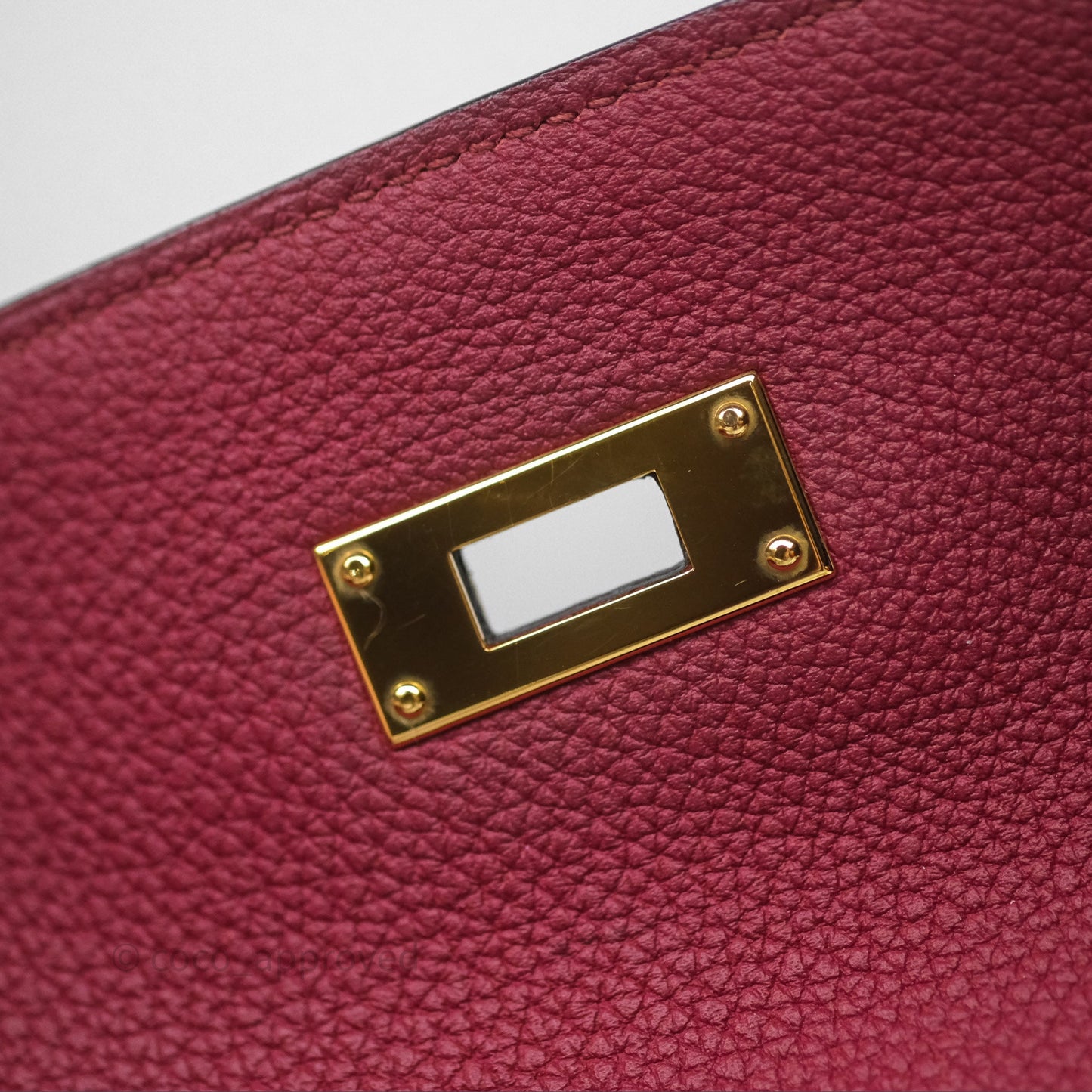 Hermès Kelly 32 Retourne Rouge Grenat K1 Togo Gold Hardware