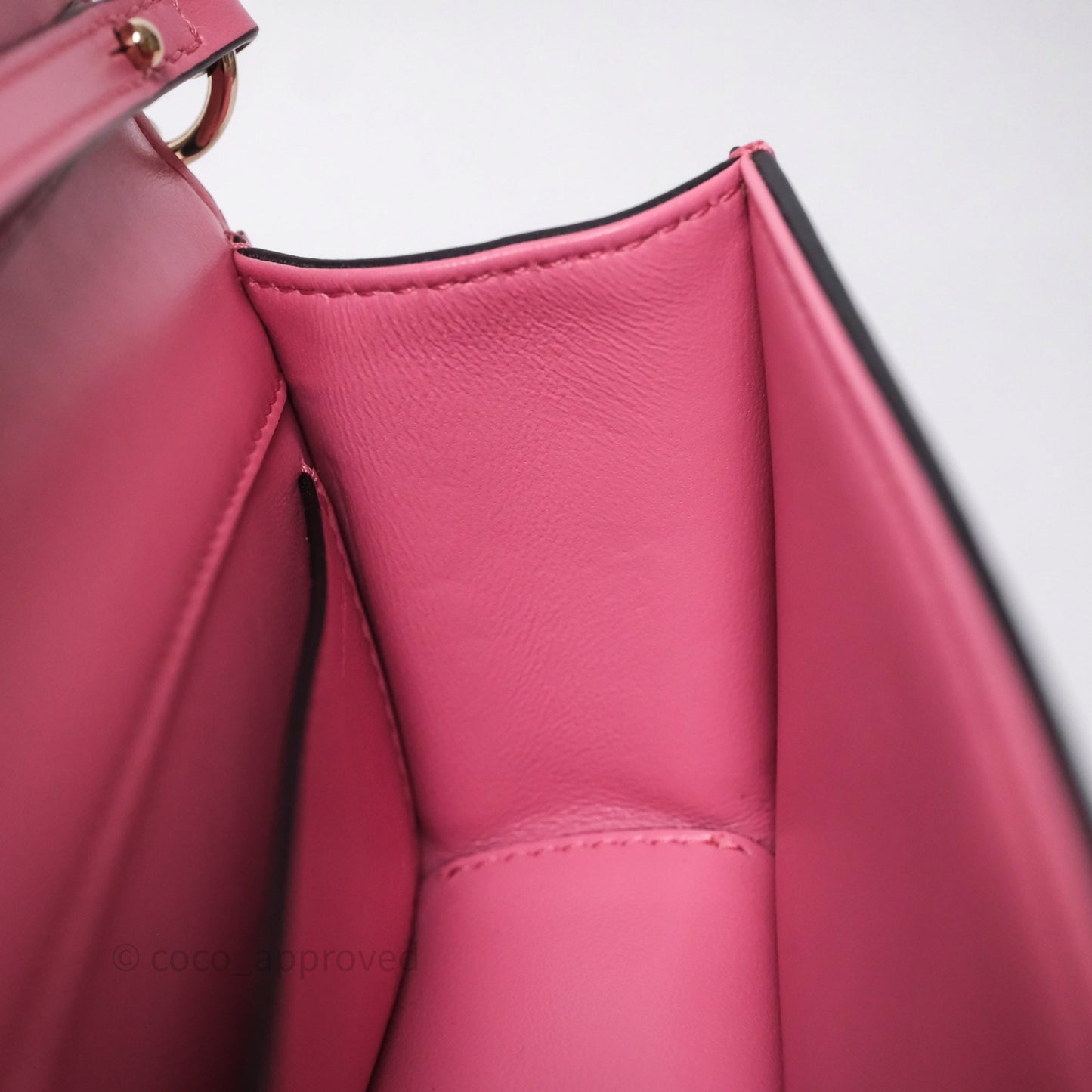 Valentino Garavani Locò Small Shoulder Bag Pink Calfskin Gold Hardware