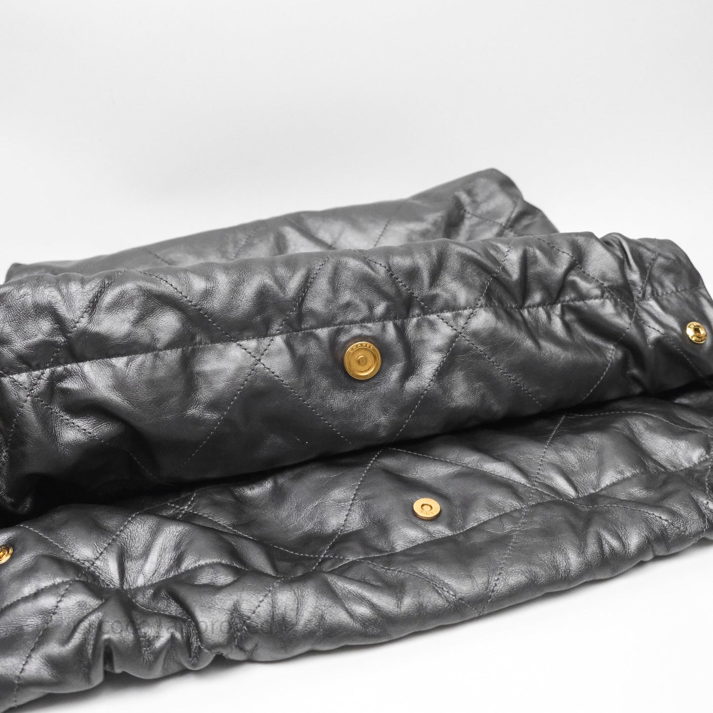 Chanel 22 Bag Medium Dark Grey Calfskin Gold Hardware
