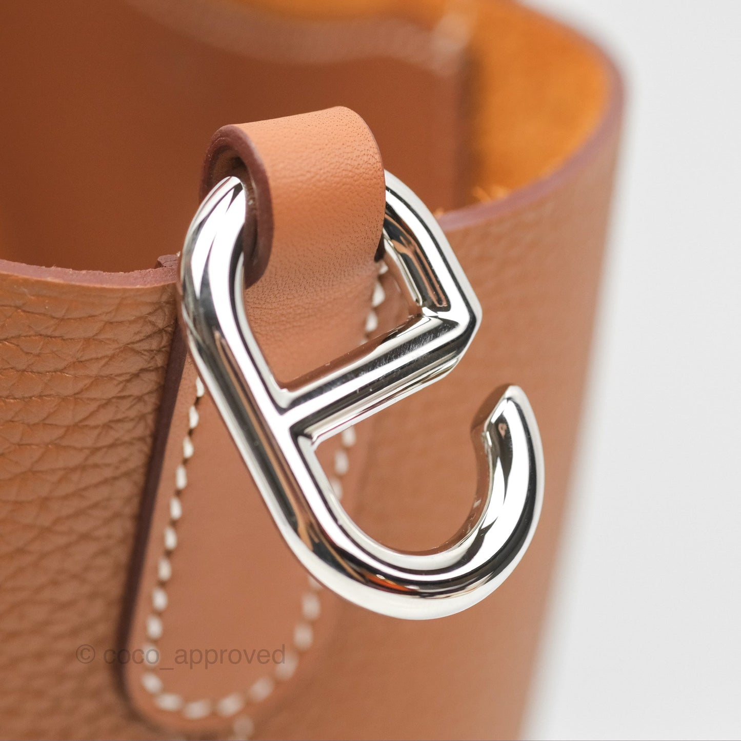 Hermes In-The-Loop 18 Gold Clemence Palladium Hardware