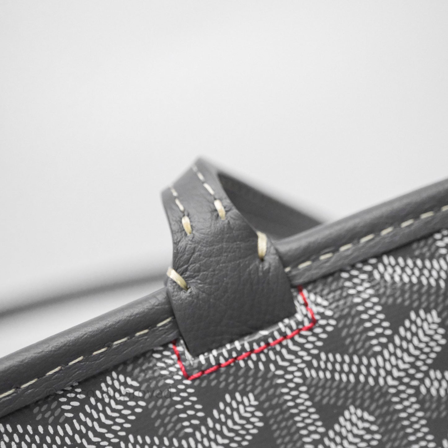 Goyard Artois Tote MM Goyardine Canvas⁣⁣⁣⁣⁣⁣⁣⁣⁣⁣⁣⁣⁣⁣⁣⁣⁣⁣⁣⁣ Grey
