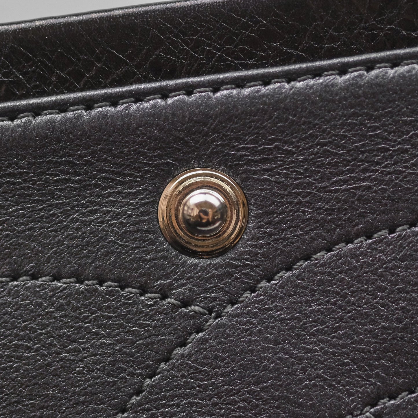 Chanel 228 Reissue Flap Quilted Black Crumpled Calfskin Ruthenium Hardware