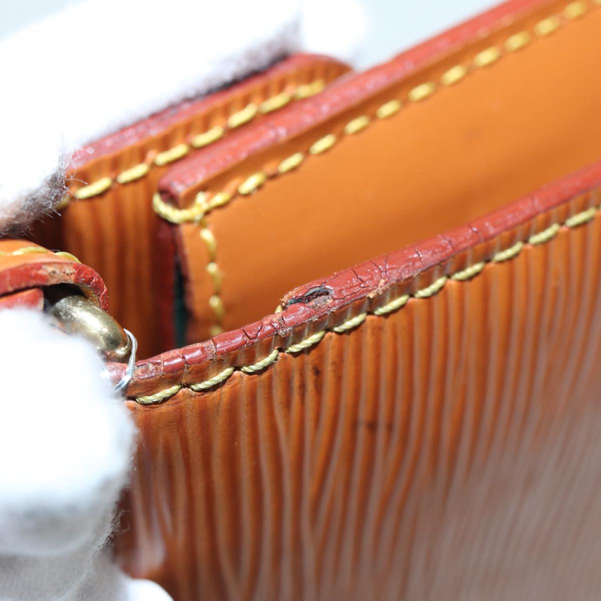 LOUIS VUITTON Epi Serie Dragonne Hand Bag Zipangu Gold M52618 LV 86508