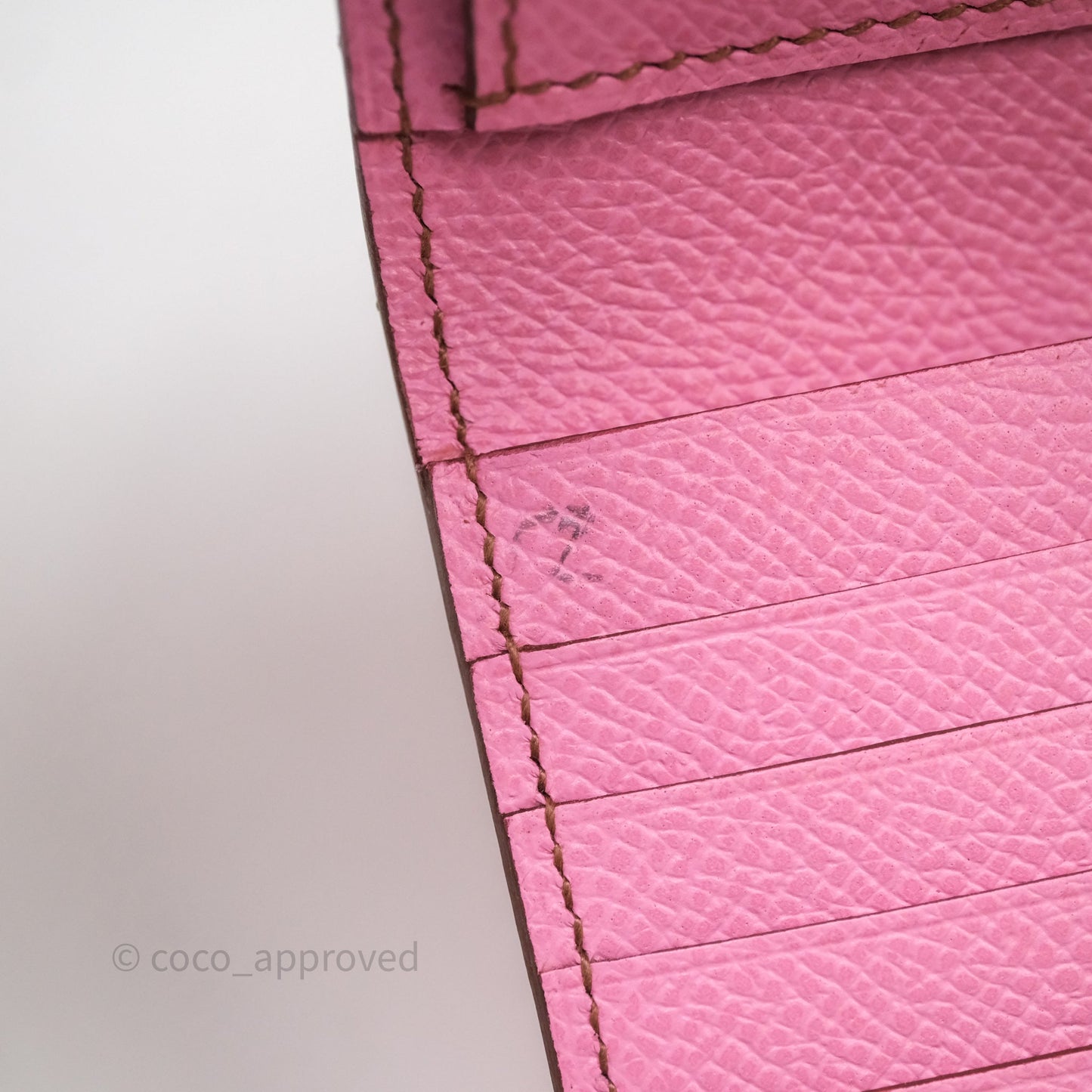 Hermès Kelly Wallet Bubblegum Epsom Palladium Hardware