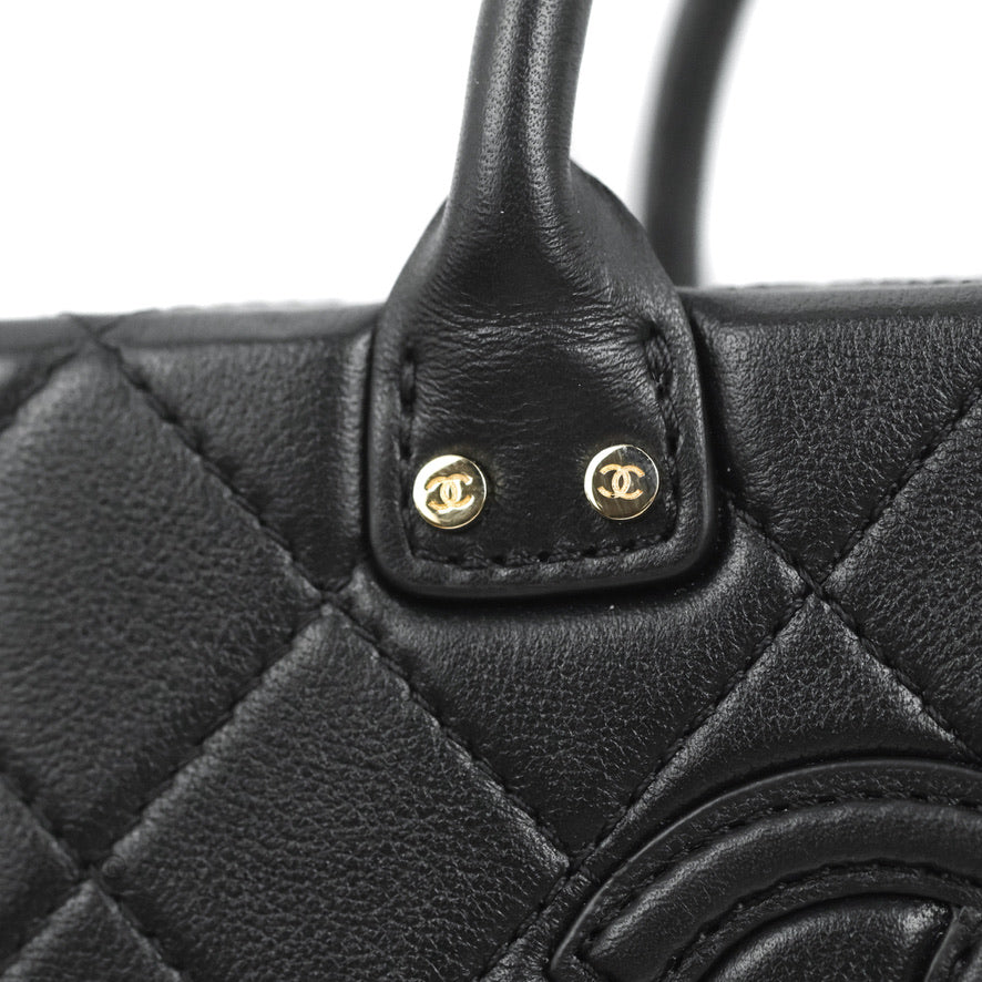 Chanel Quilted Vanity Case with Chain Black Calfskin Gold Hardware 22B