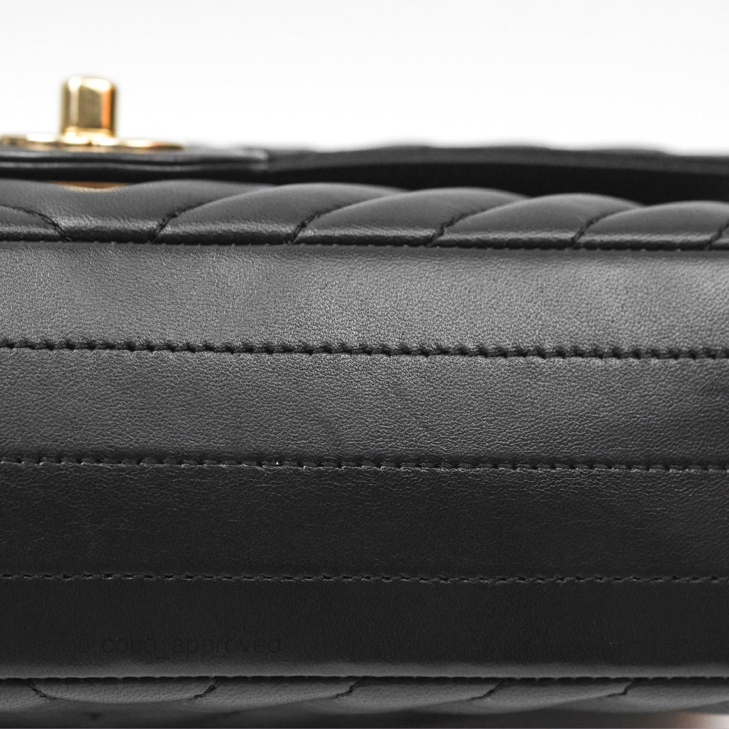 Chanel Classic M/L Medium Chevron Double Flap Black Lambskin Gold Hardware
