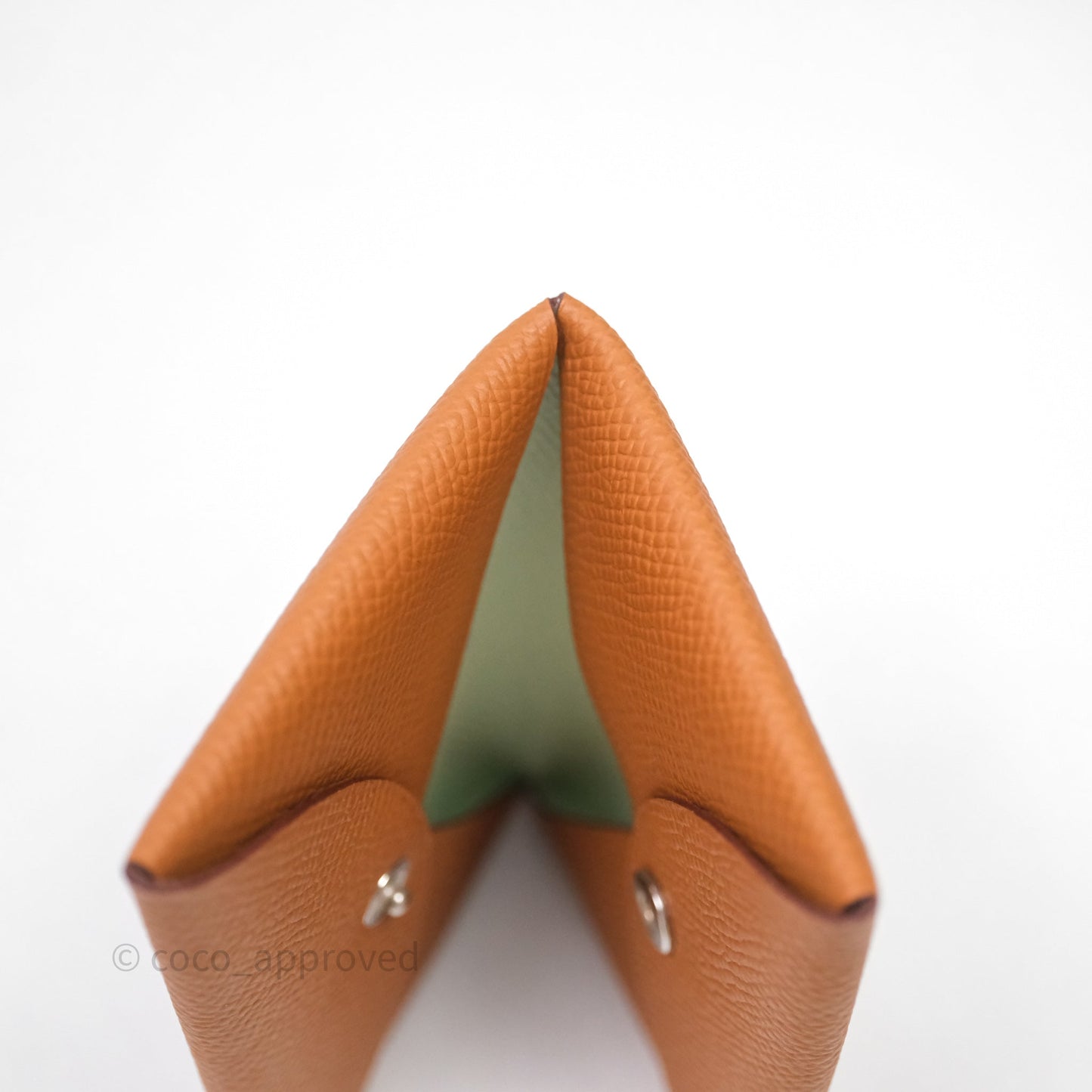Hermès Calvi Card Holder Gold Epsom