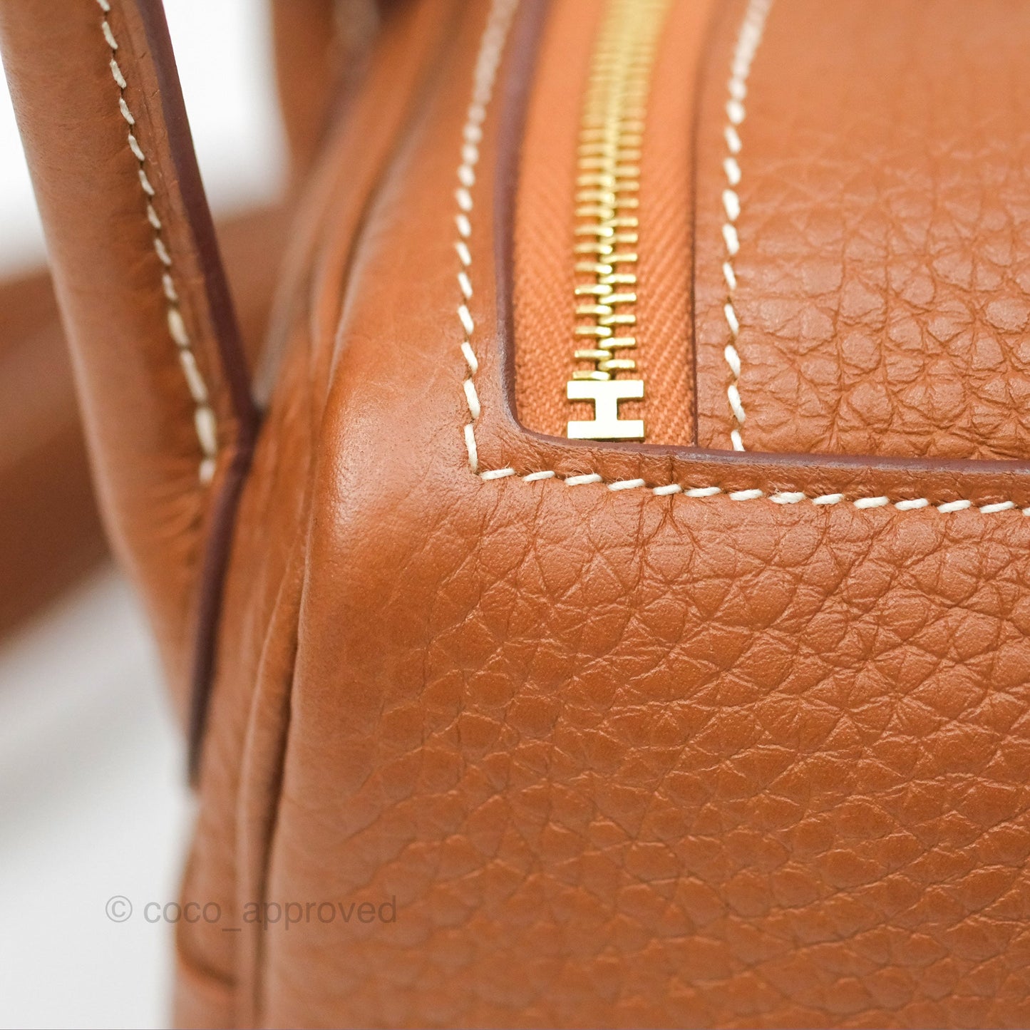 Hermès Mini Lindy 20 Gold Clemence Gold Hardware