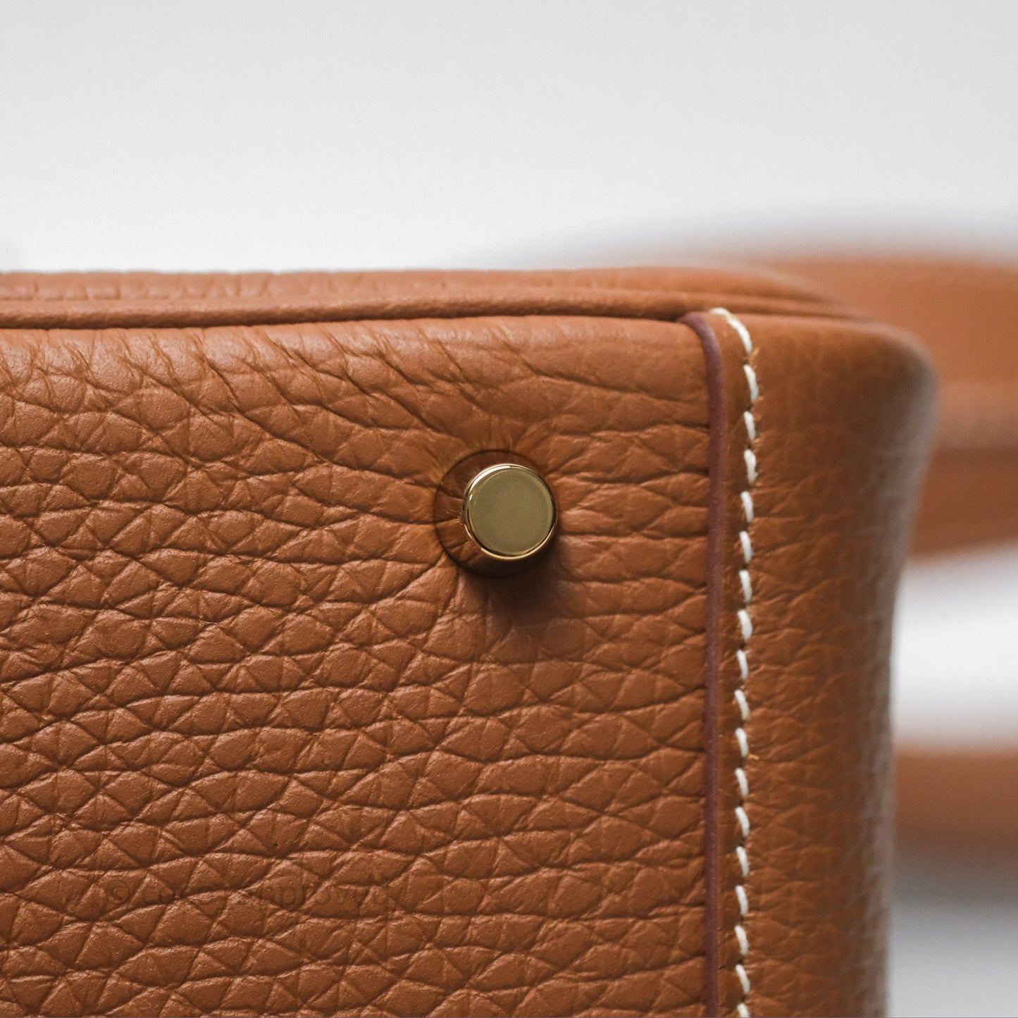 Hermès Mini Lindy 20 Gold Clemence Gold Hardware