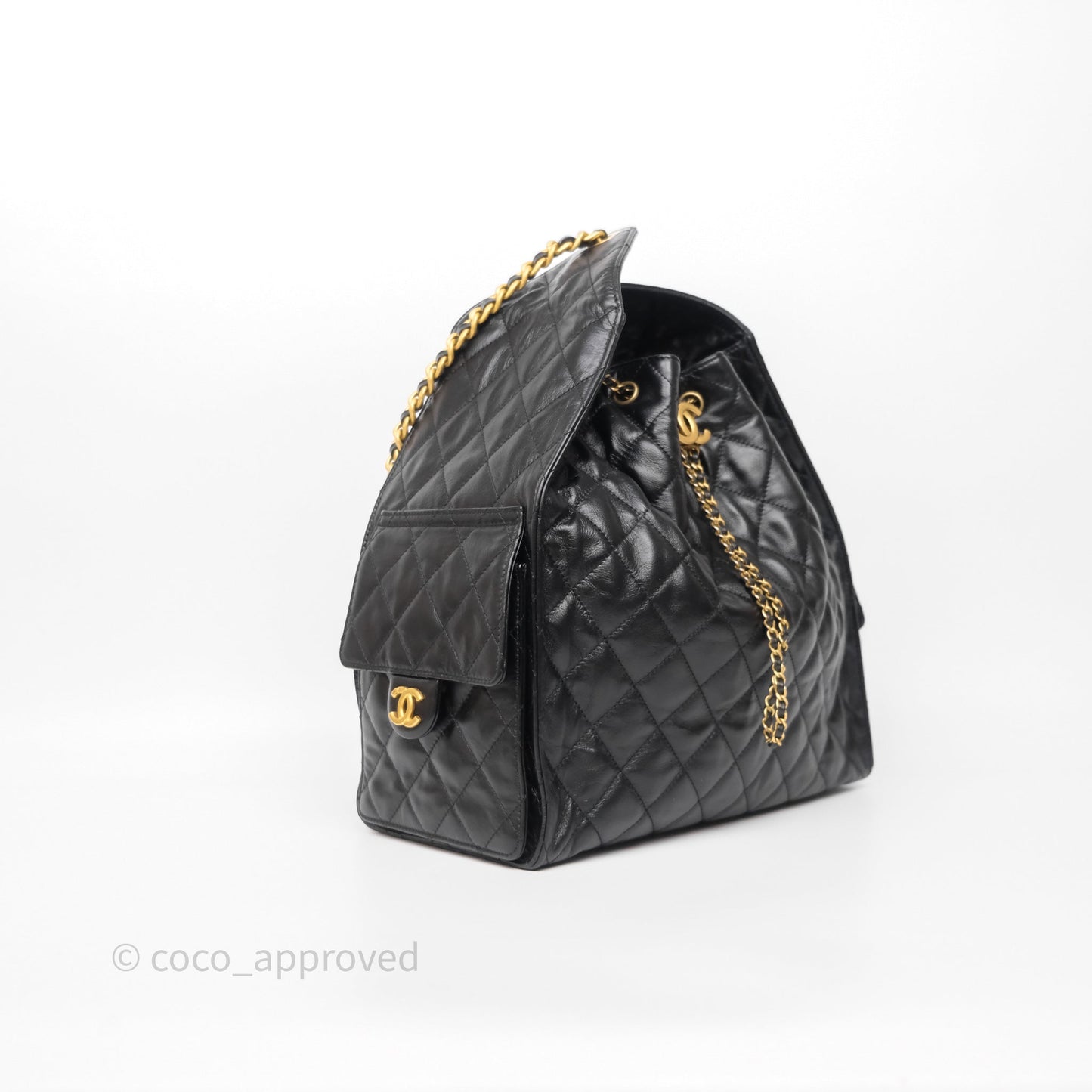 Chanel 25 Medium Black Crumpled Calfskin Aged Gold Hardware