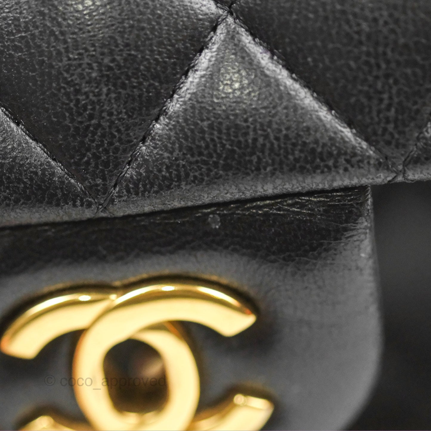Chanel Classic M/L Medium Flap Quilted Black Lambskin Gold Hardware