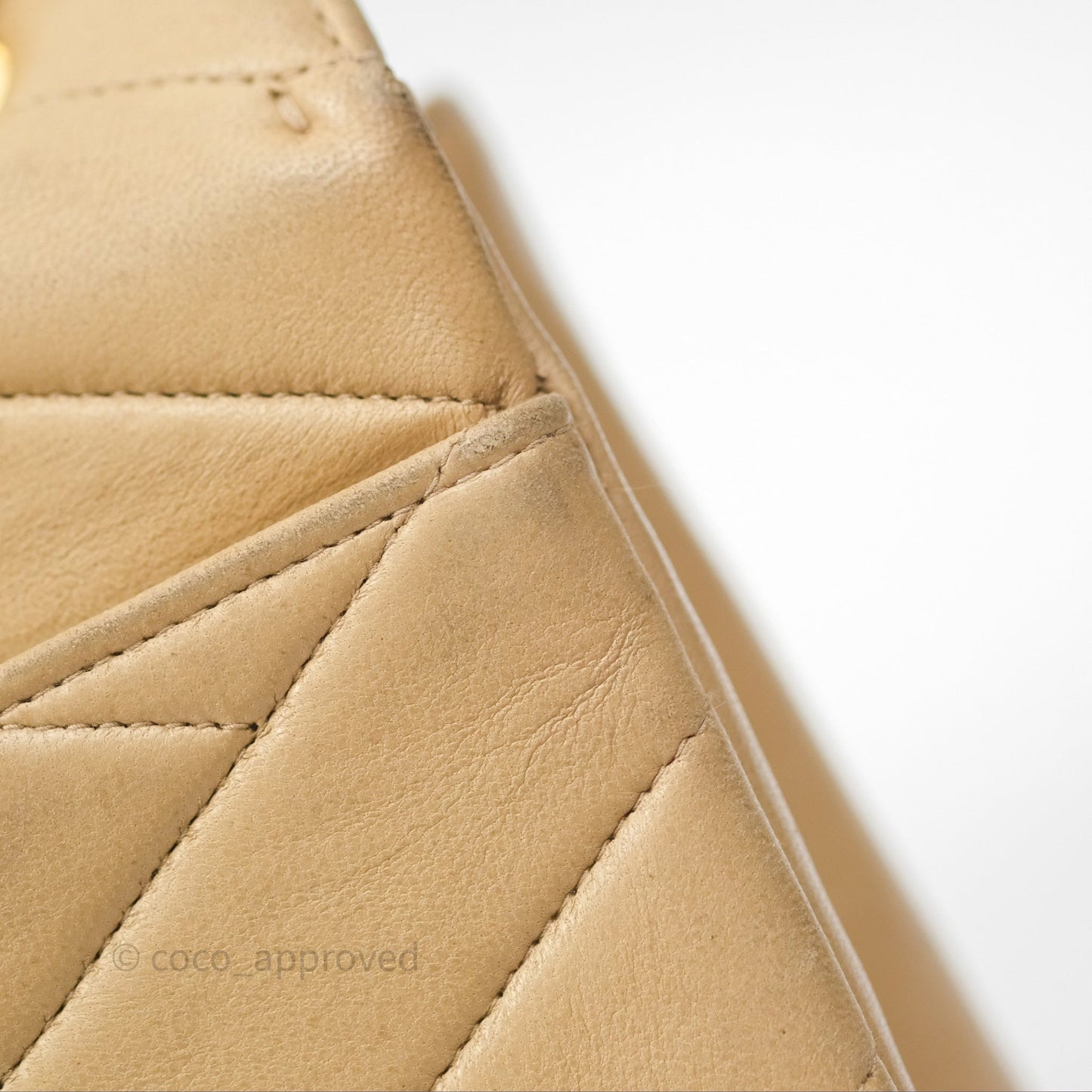 Chanel Vintage Medium Flap Chevron Beige Lambskin 24K Gold Hardware