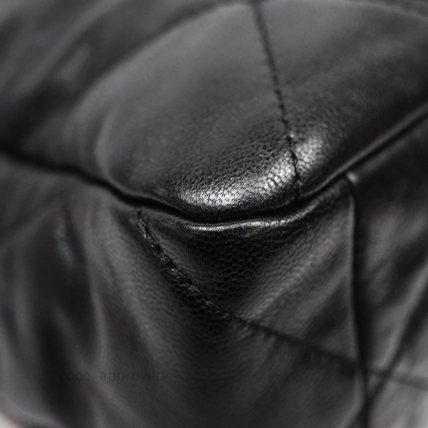 Chanel 19 Medium Black Mixed Hardware