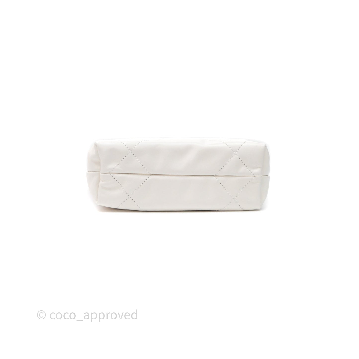 Chanel 22 Mini Bag White Shiny Crumpled Calfskin Aged Gold Hardware