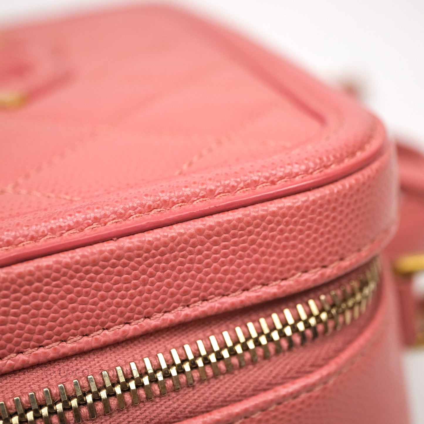 Chanel Medium CC Filigree Vanity Case Quilted Pink Caviar Aged Gold Hardware