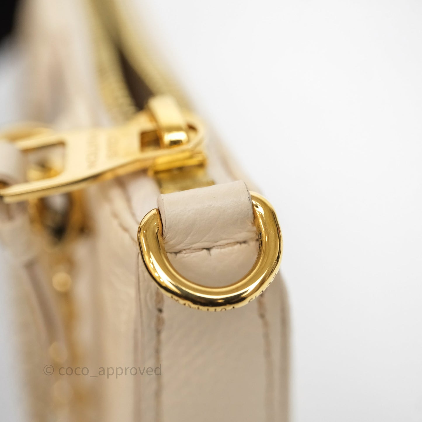 Louis Vuitton Easy Pouch On Strap Crème Monogram Empreinte Leather