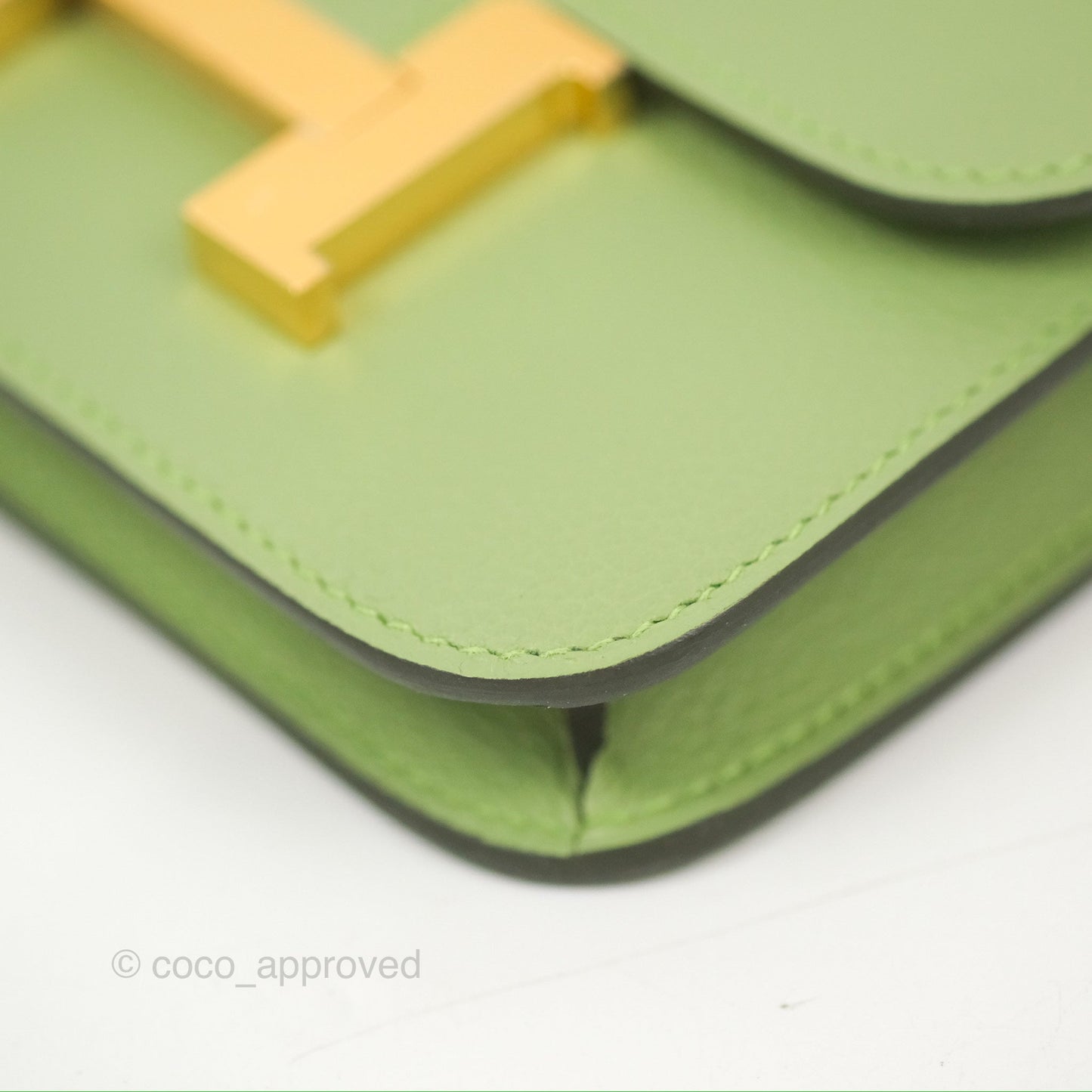 Hermès Constance Slim Wallet Vert Criquet Evercolour Gold Hardware