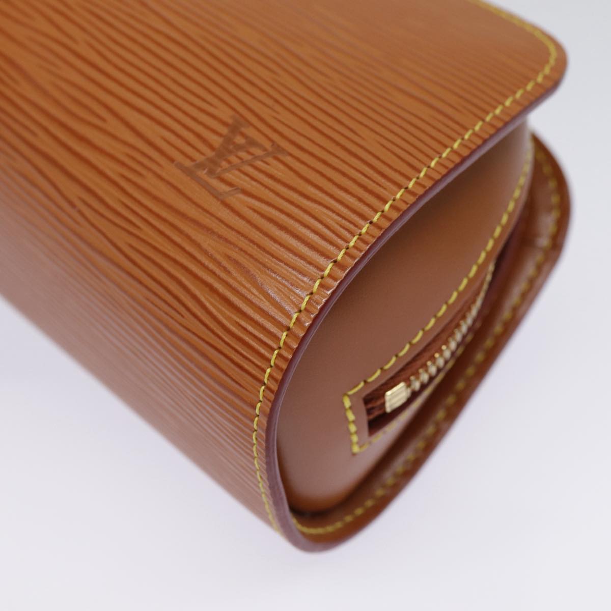 LOUIS VUITTON Epi Dofille PM Cosmetic Pouch Zipangu Gold M48448 LV 87710
