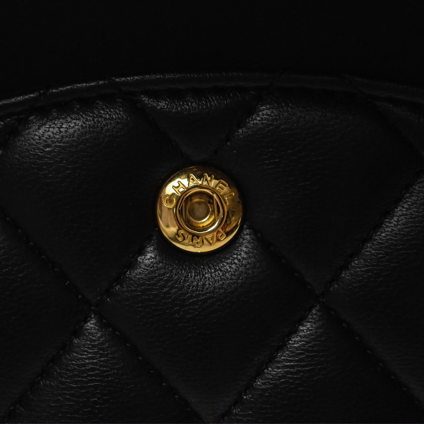 Chanel Classic M/L Medium Flap Quilted Black Lambskin Gold Hardware