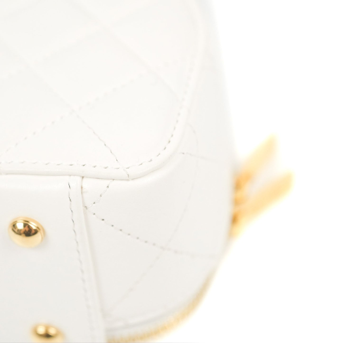 Chanel Small Clutch With Chain White Lambskin Gold Hardware 23C