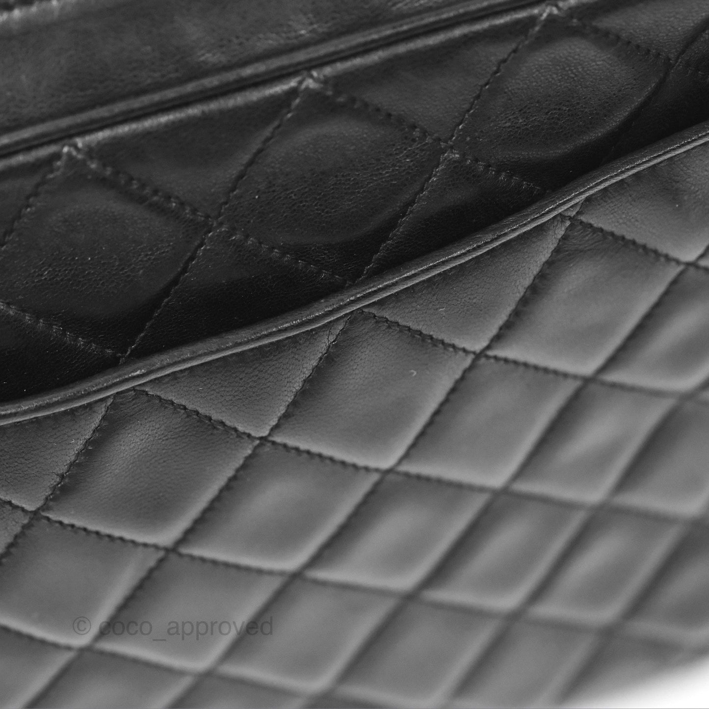 Chanel Vintage Quilted Shoulder Bag Black Lambskin Gold Hardware