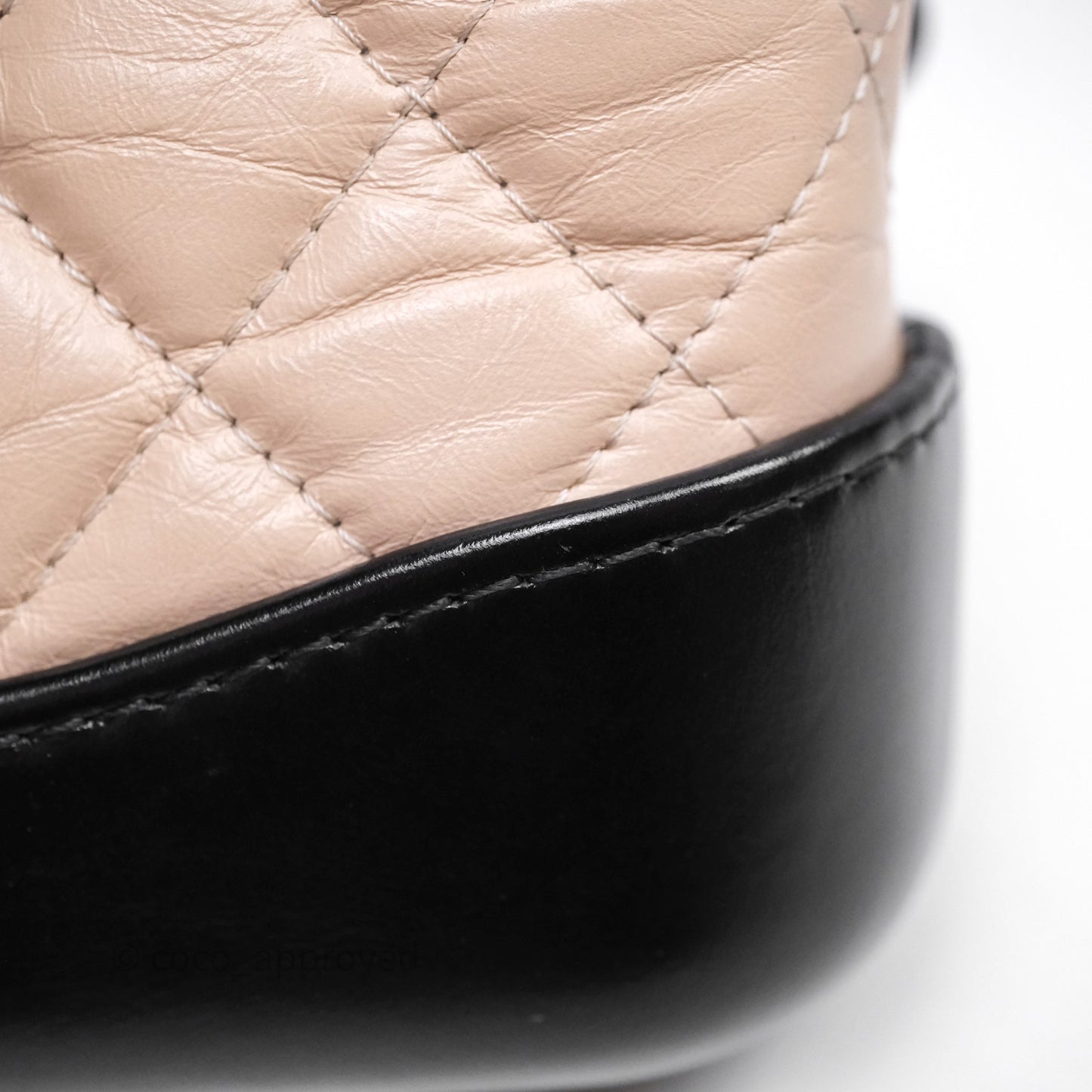 Chanel Gabrielle Clutch With Chain Aged Calfskin Black Beige Mixed Hardware