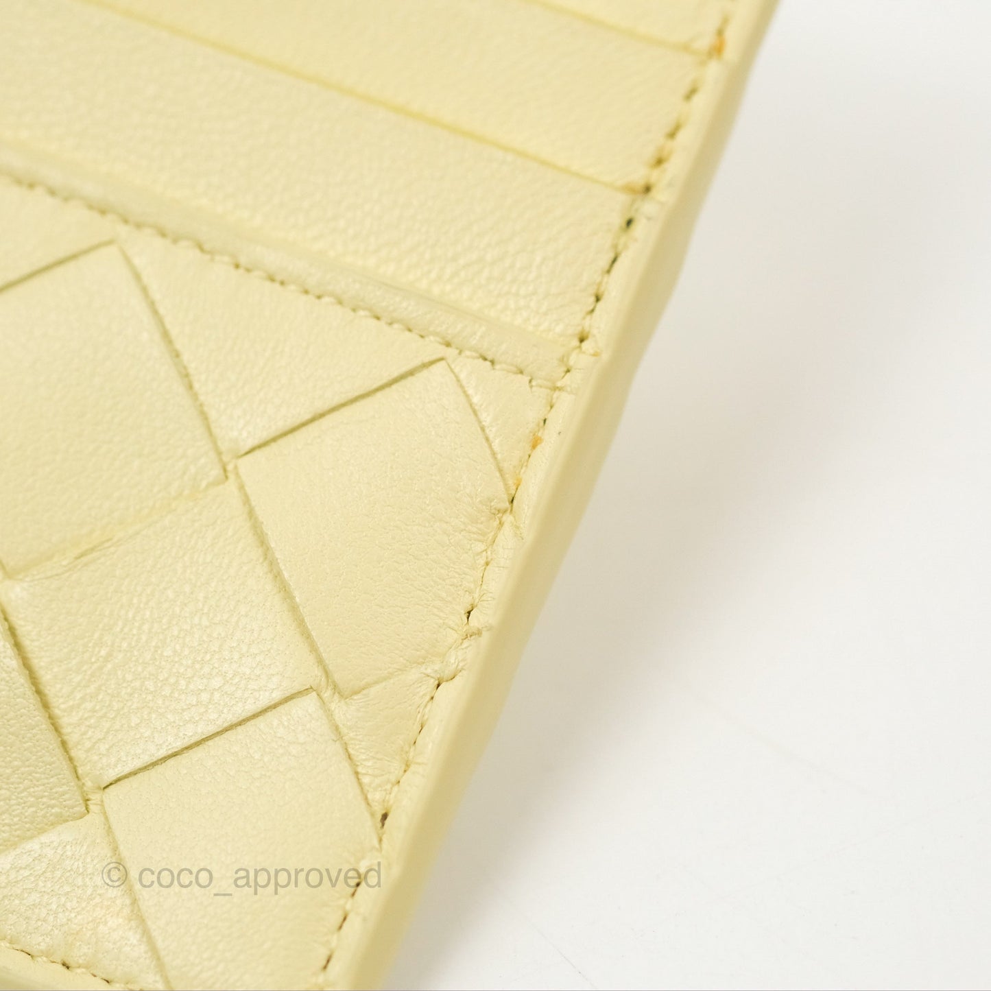 Bottega Veneta Intrecciato Flat Card Holder Ice cream